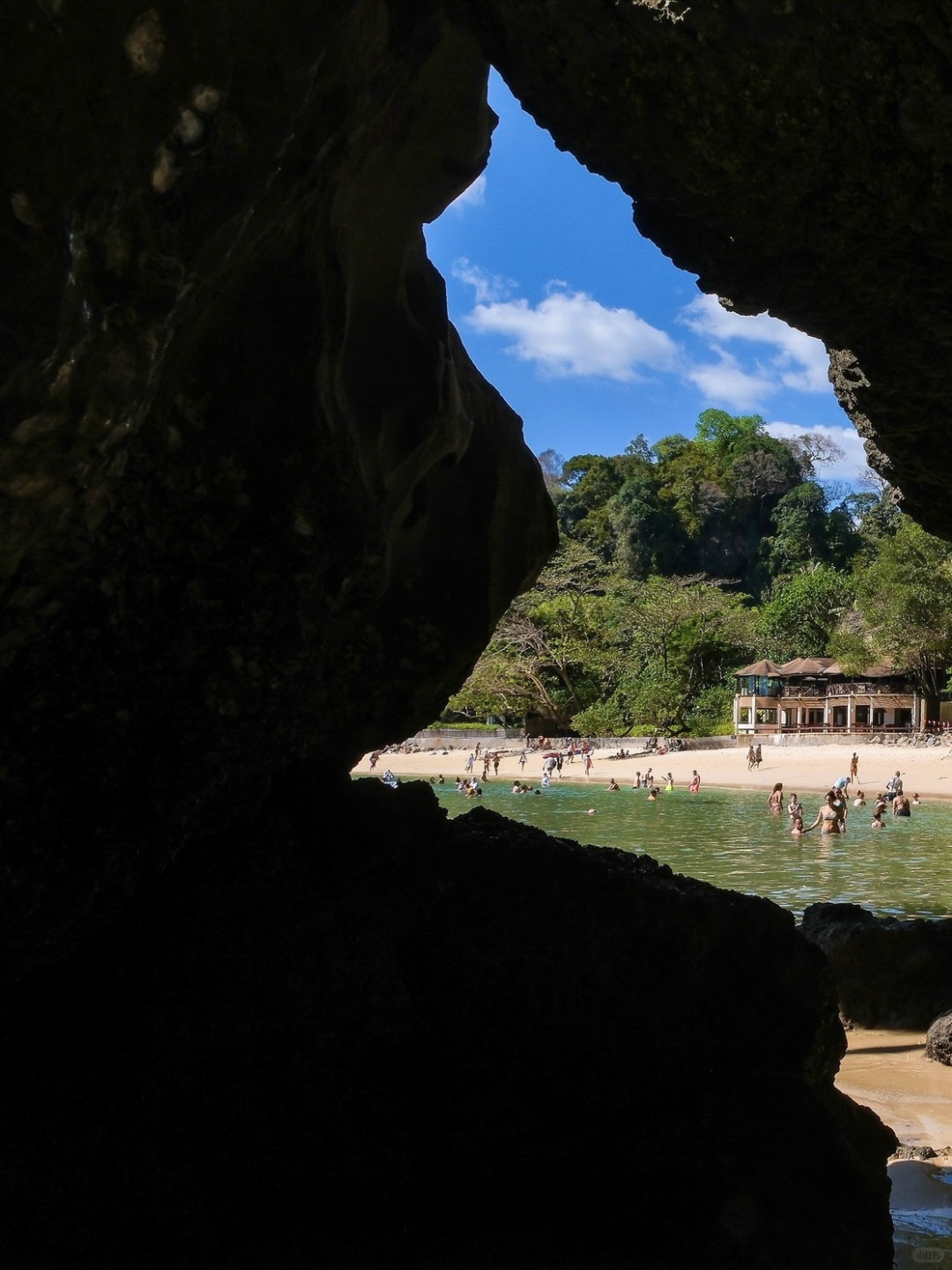 Krabi-Krabi Island Hopping Tour, Railay Island is suitable for lazy people and cheap