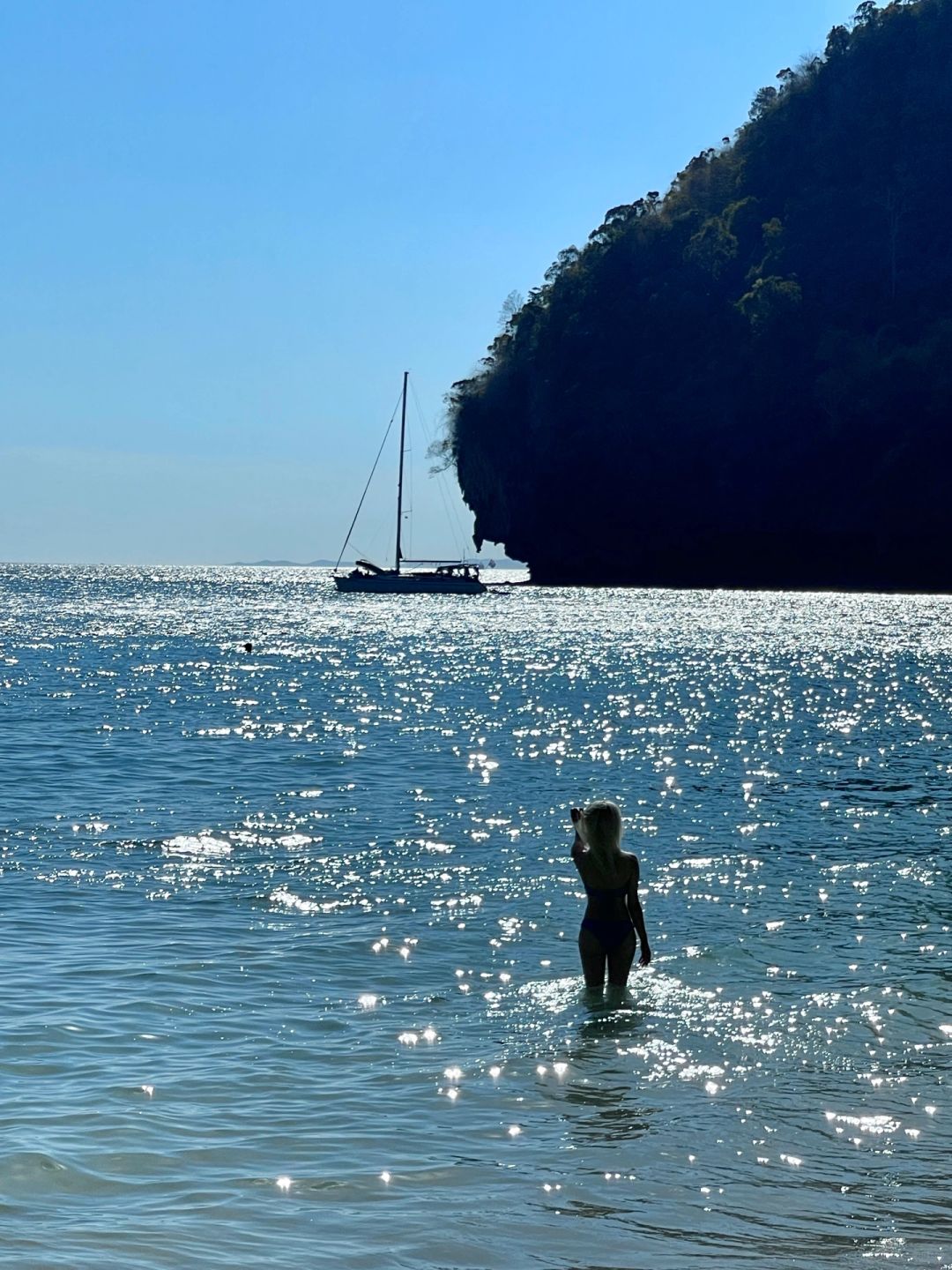 Krabi-Krabi Island Hopping Tour, Railay Island is suitable for lazy people and cheap