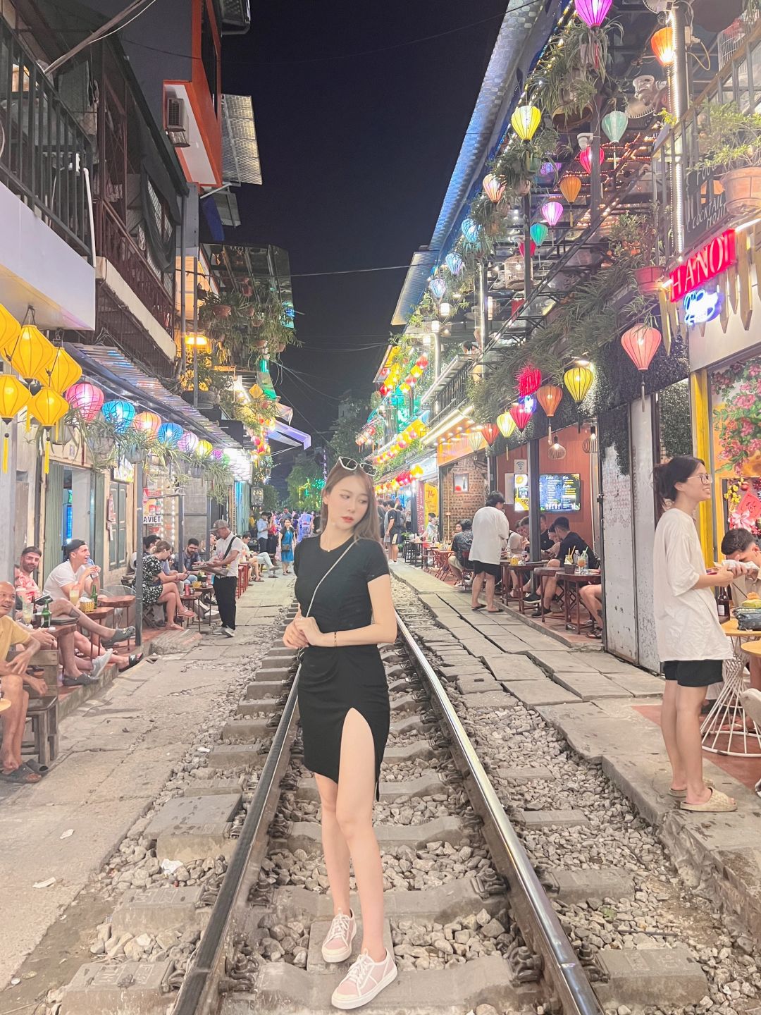 Hanoi-"Train Street" zu Hanoi, Vietnam 🚂 Befestegt ass de leschten Zäitplang fir 2024