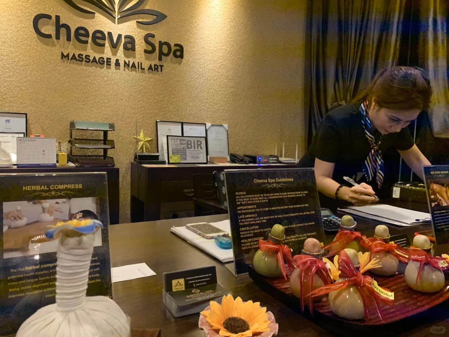 Cebu-Cheeva spa in Cebu, Philippines, recommend essential oil massage, very comfortable