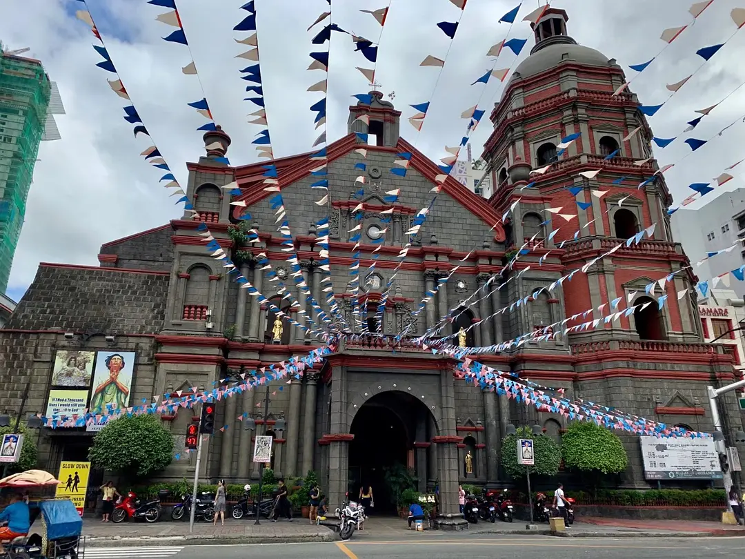 Manila/Luzon-Manila is a very interesting metropolis: a combination of chaos and diversity