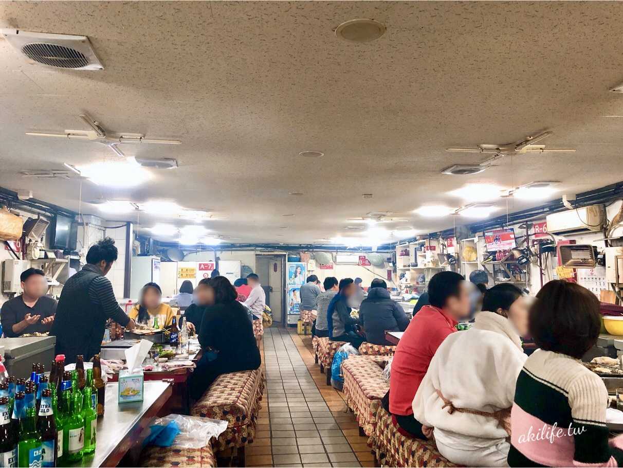 Busan/Jeju-Busan culture roast beef and offal. Popular alley food recommended by locals.