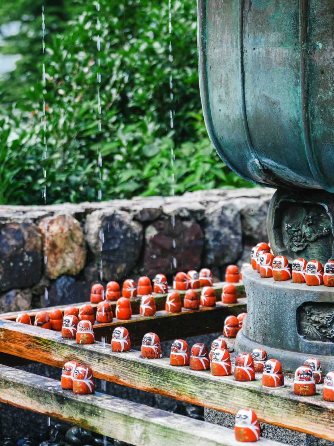 Osaka-Katsuoji Temple in Osaka, where there are countless Darumas everywhere in the temple