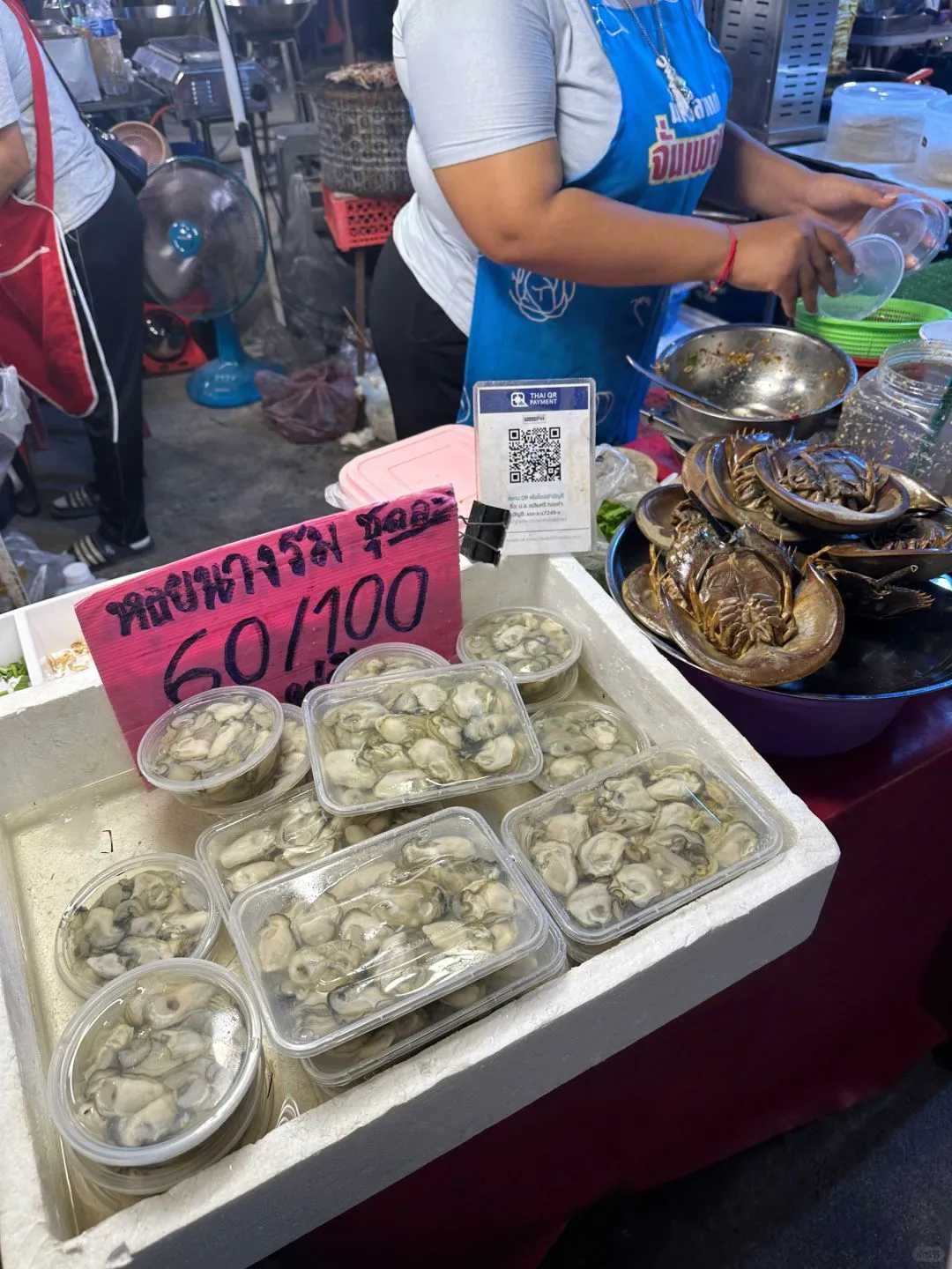 Hua Hin-Hua Hin Tuesday Night Market Pae Mai Tuesday Market is quieter and cheaper than Bangkok