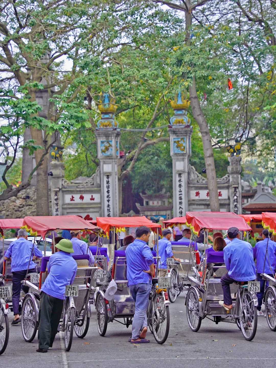 Hanoi-Railway Cafe Street, Long Bien Railway Station and Hanoi Old Quarter. 9 must-see attractions in Hanoi