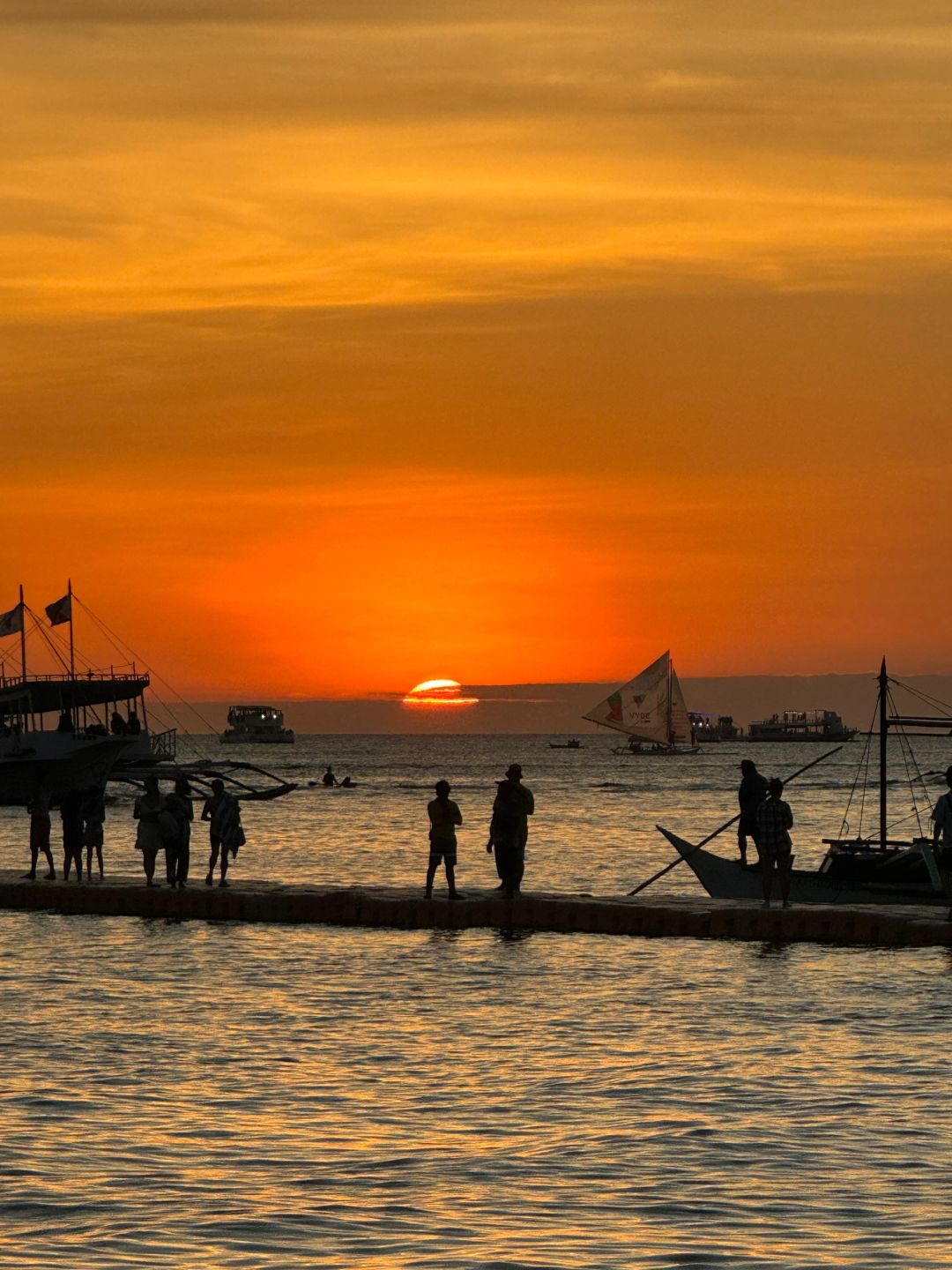 Boracay-Boracay S1 Beach, this kind of sunset by the sea, I am willing to watch it ten thousand times