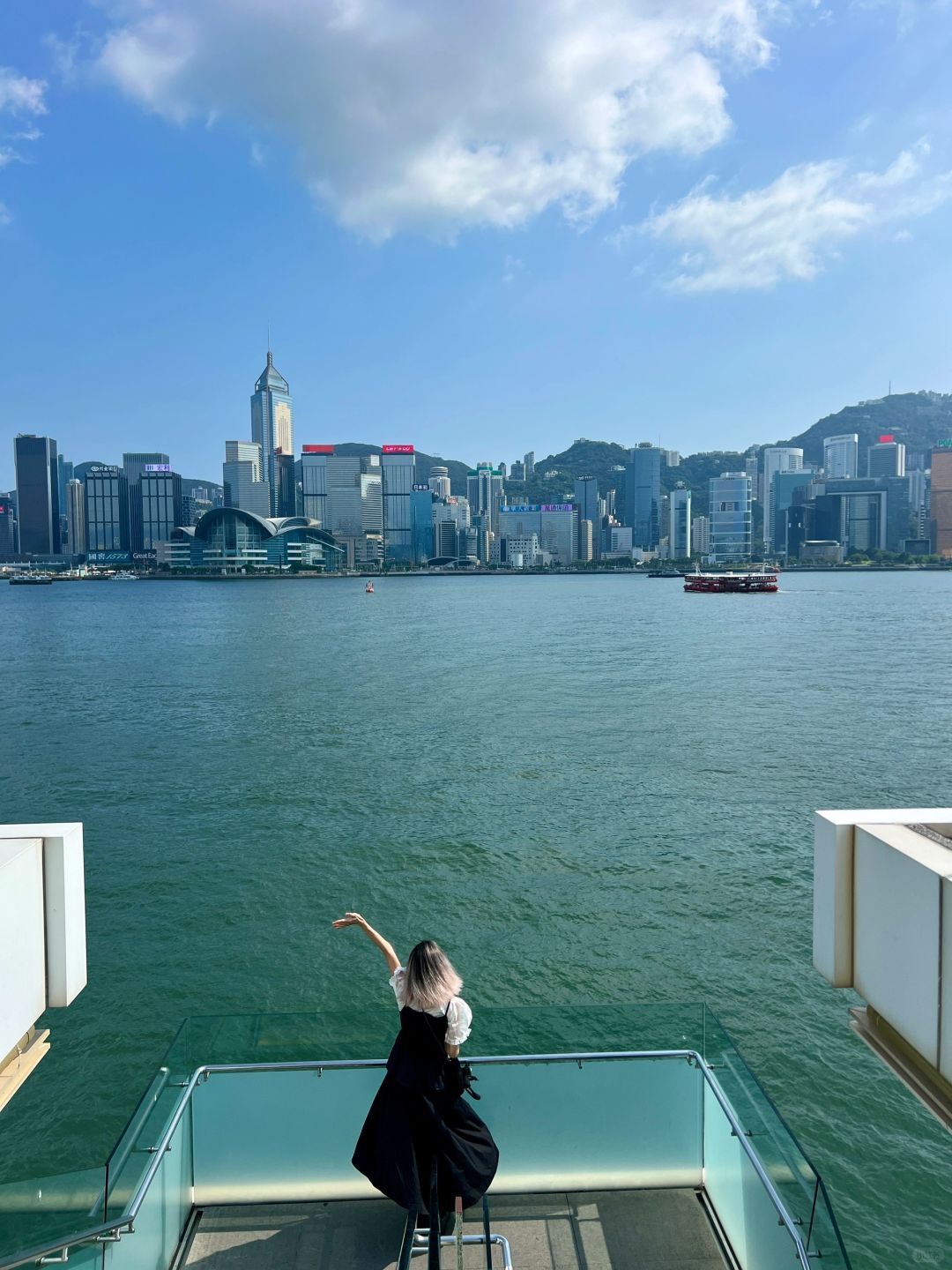 Hong kong-Hong Kong Walking Tour. Eslite Bookstore, Harbour City and Tsim Sha Tsui Clock Tower