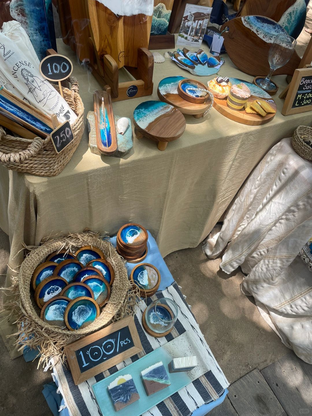 Bali-La Brisa, Bali Sunday Market🏖️, buy handmade soaps, clothes, bikinis and candles