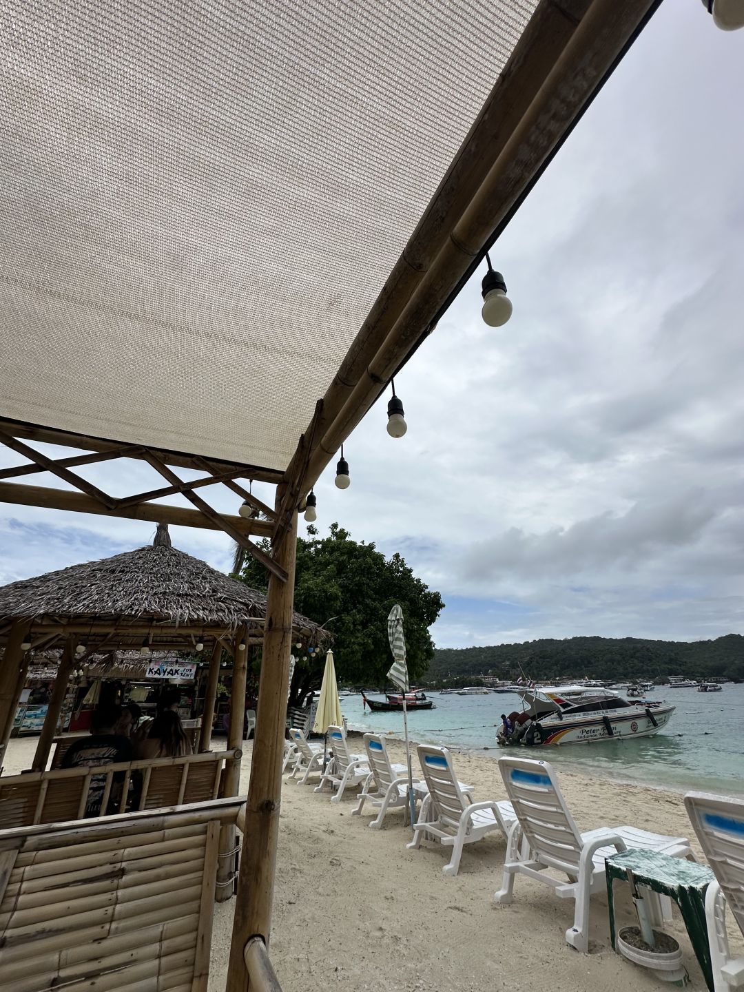 Krabi-Krabi Phi Phi Island🌊, it has been raining for several days and the waves are super big