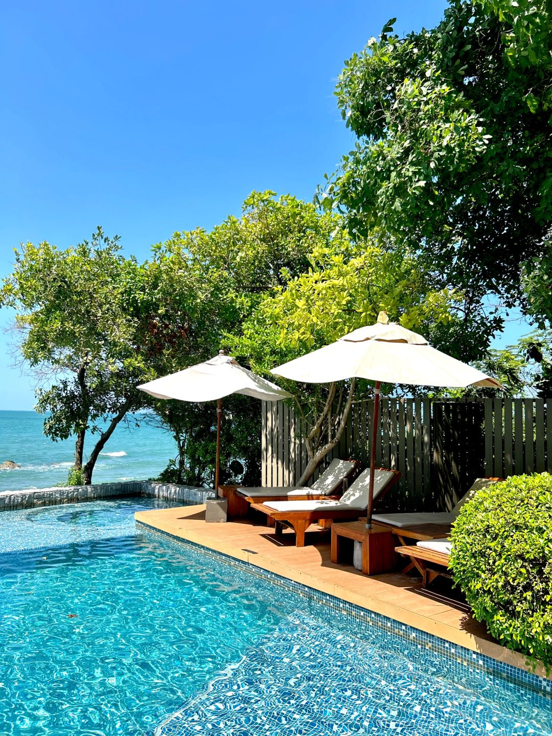 Pattaya-Cape Dara Resort Pattaya hotel, near Terminal 21, with infinity pool and private beach