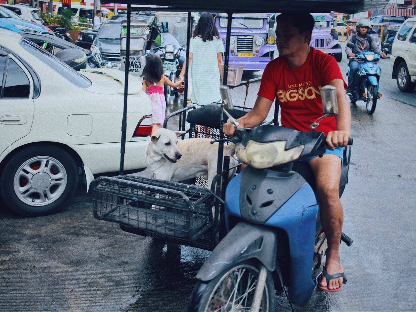 Clark/Angel City-Angeles City in the Philippines, a place full of happiness and a leisurely slow life