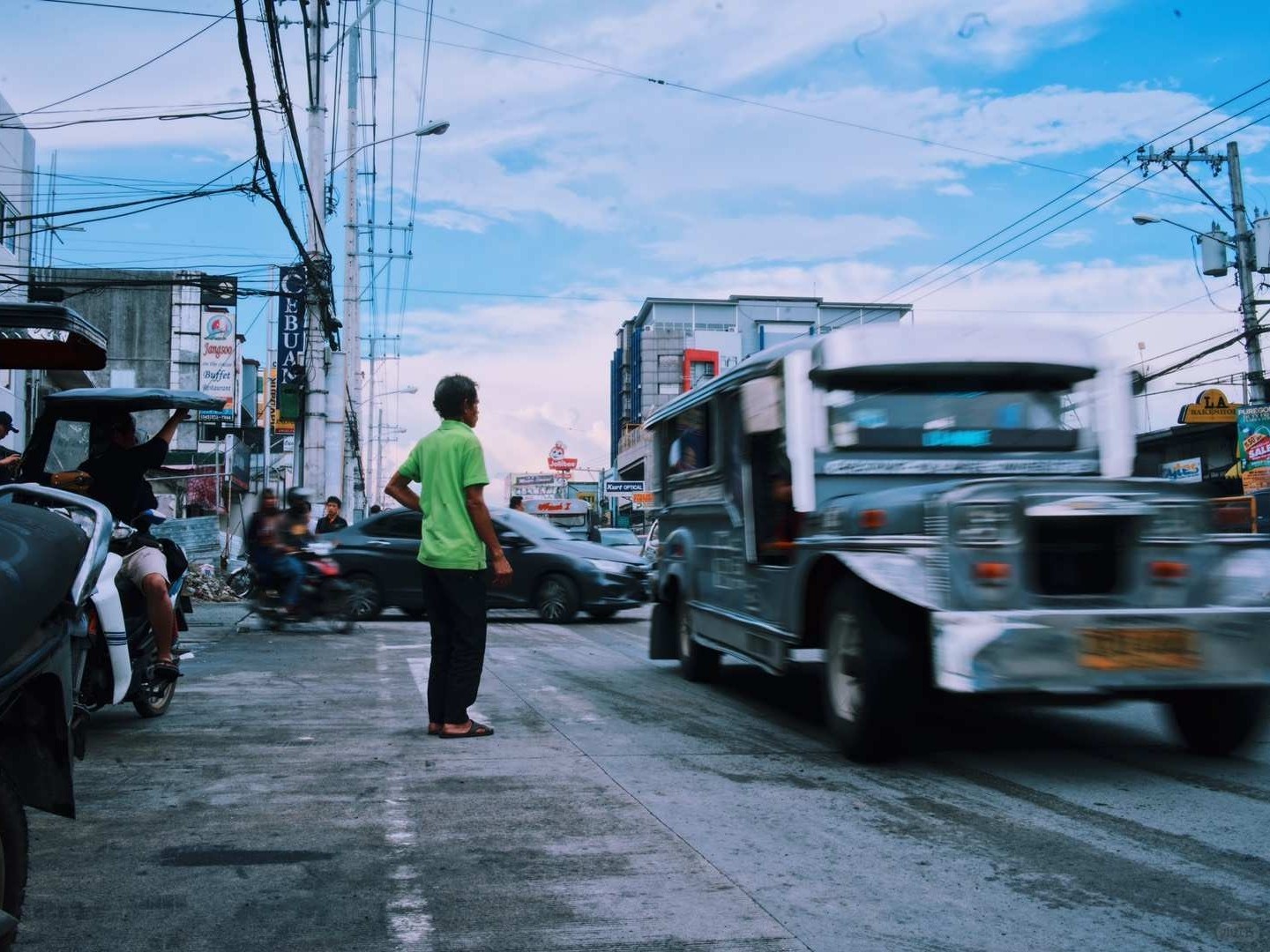 Clark/Angel City-Angeles City in the Philippines, a place full of happiness and a leisurely slow life