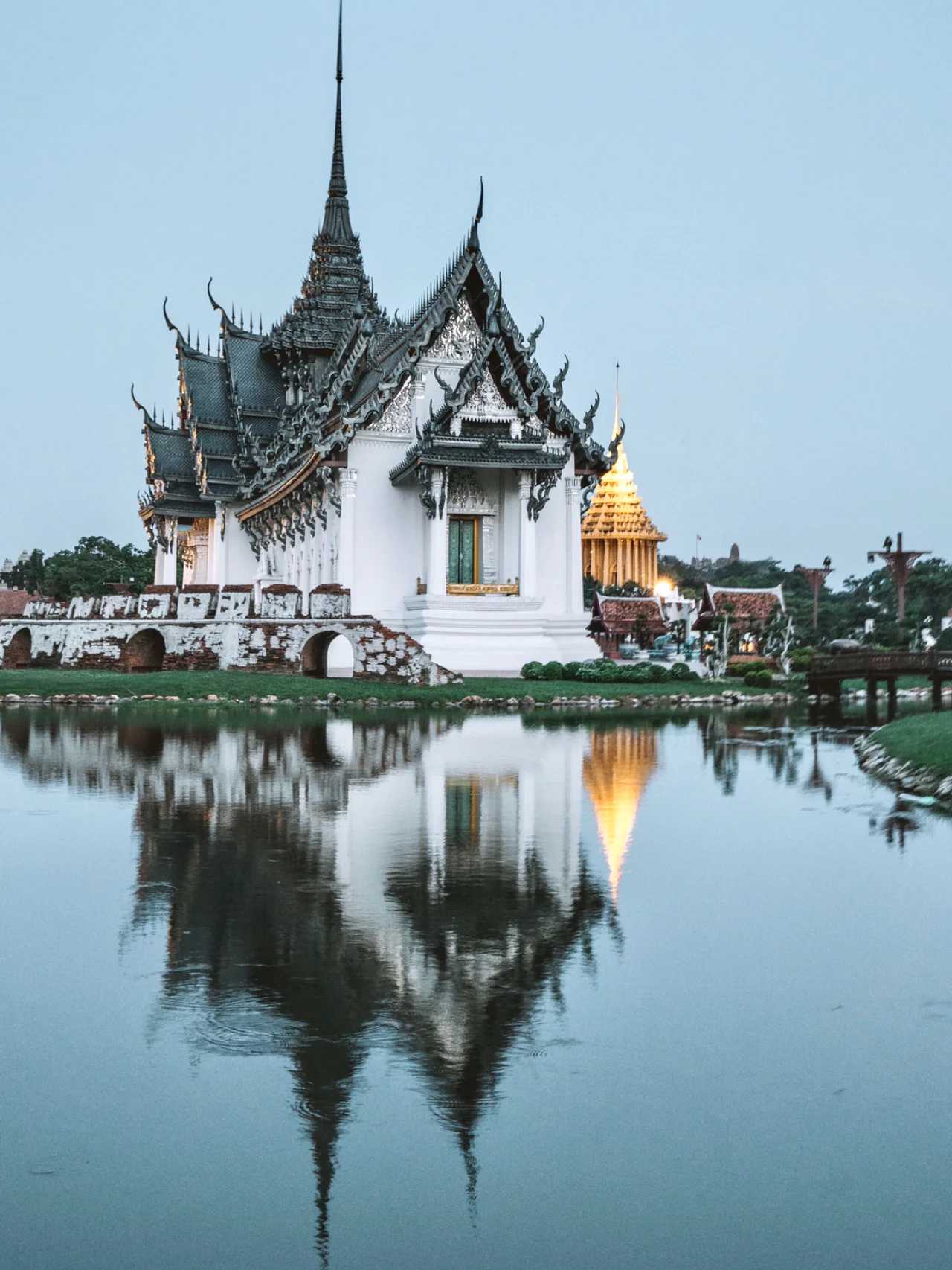 Bangkok-Ancient Siam is a microcosm of Thailand's ancient capital and the largest open-air museum.