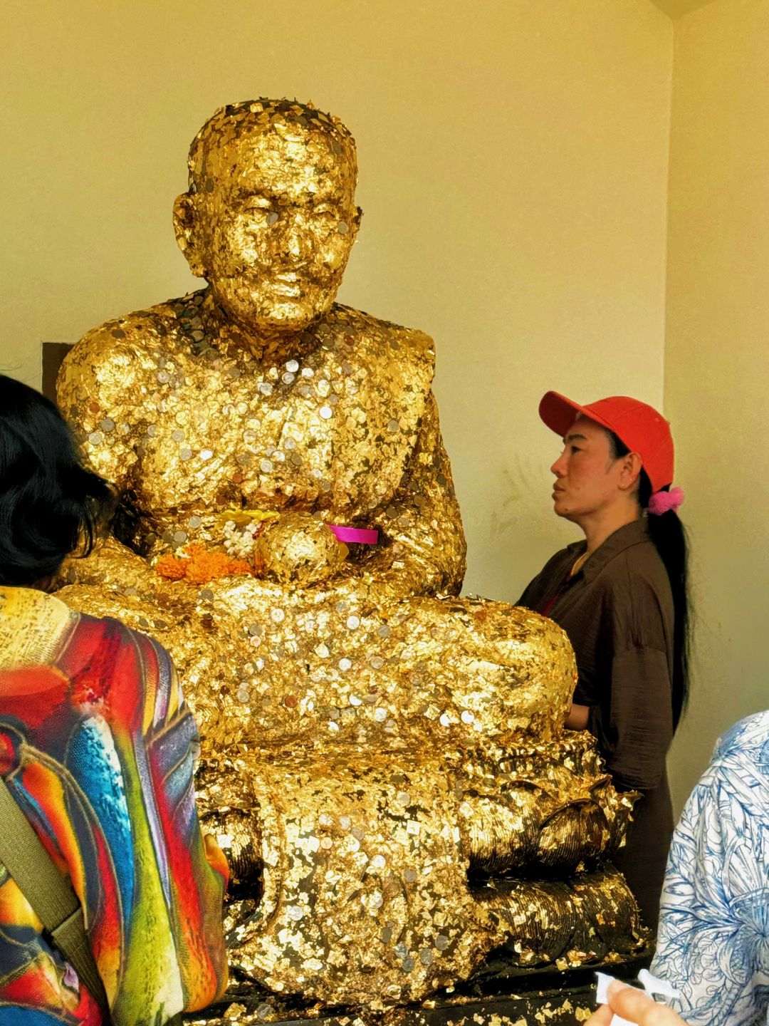 Hua Hin-Visit the huge Luang Pu Thuat statue at Wat Phra That Doi Suthep in Hua Hin, Thailand