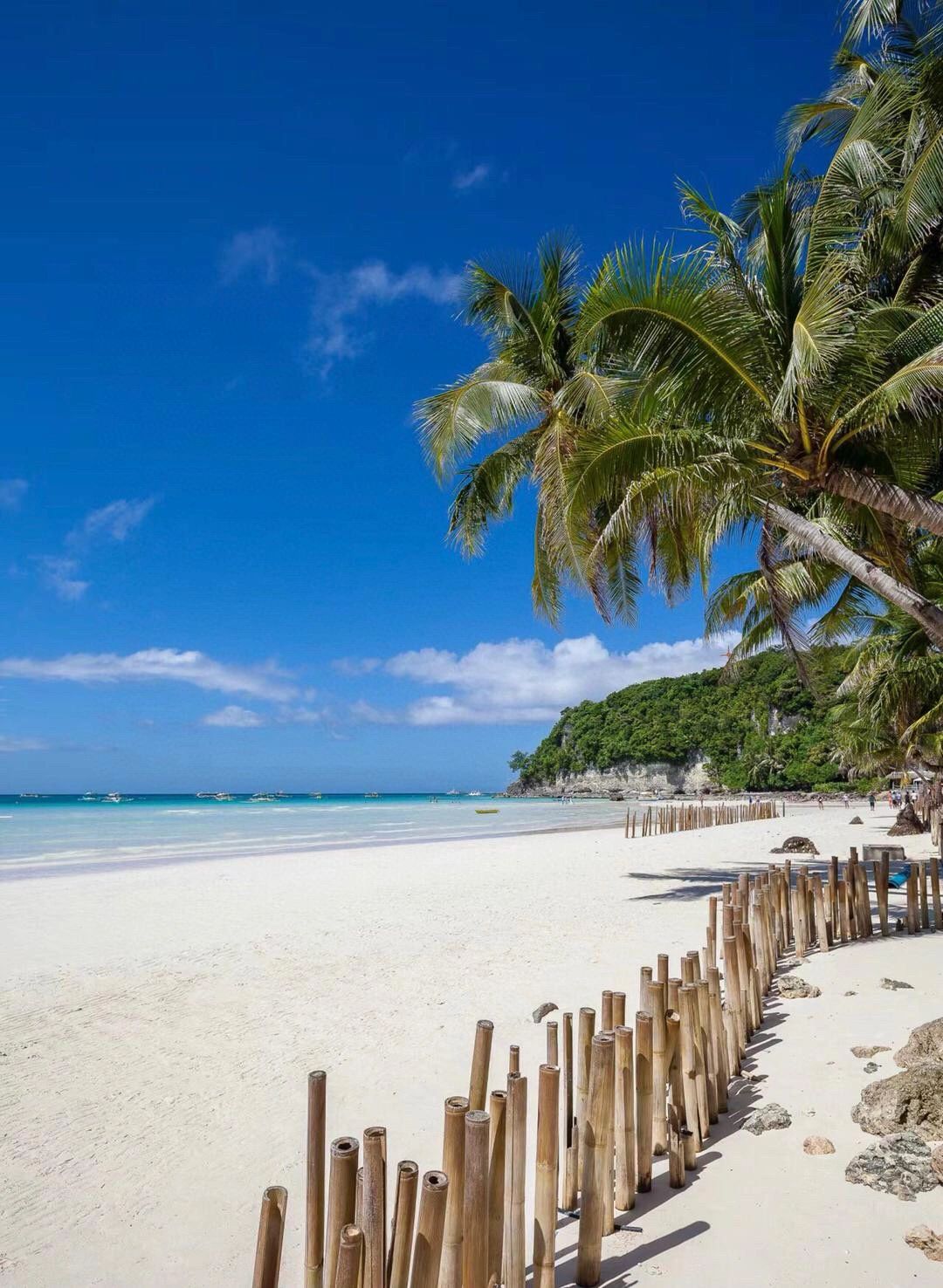 Boracay-Boracay Island in the Philippines, a tropical vacation paradise waiting for you to explore