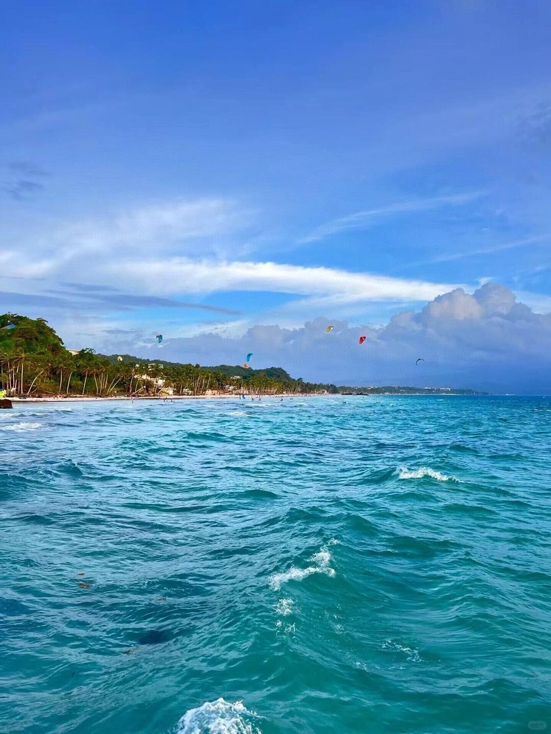 Boracay-Boracay Island in the Philippines, a tropical vacation paradise waiting for you to explore