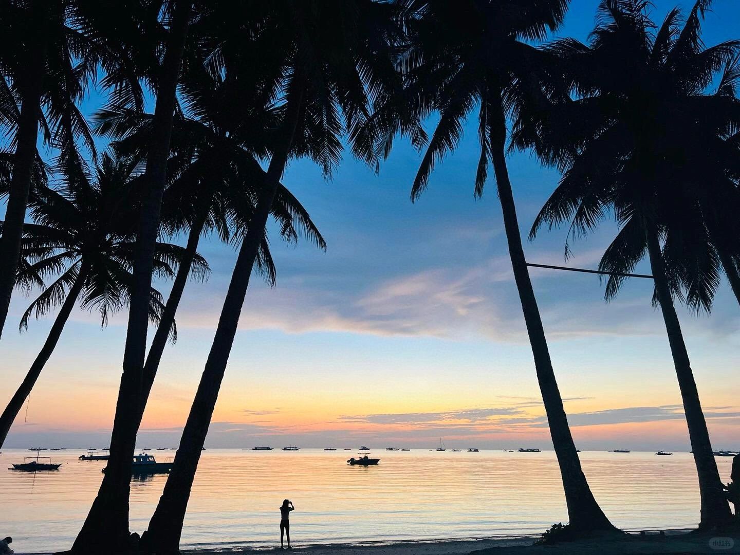 Boracay-Boracay Island in the Philippines, a tropical vacation paradise waiting for you to explore