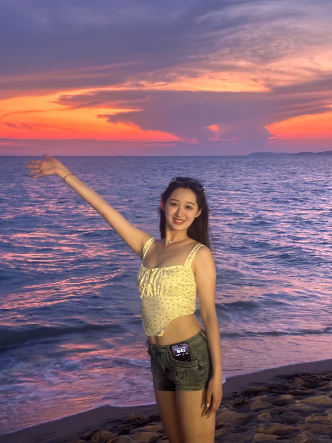 Pattaya-Travel to Pattaya and watch the most beautiful sunset on the pink sand beach of Tutu Beach