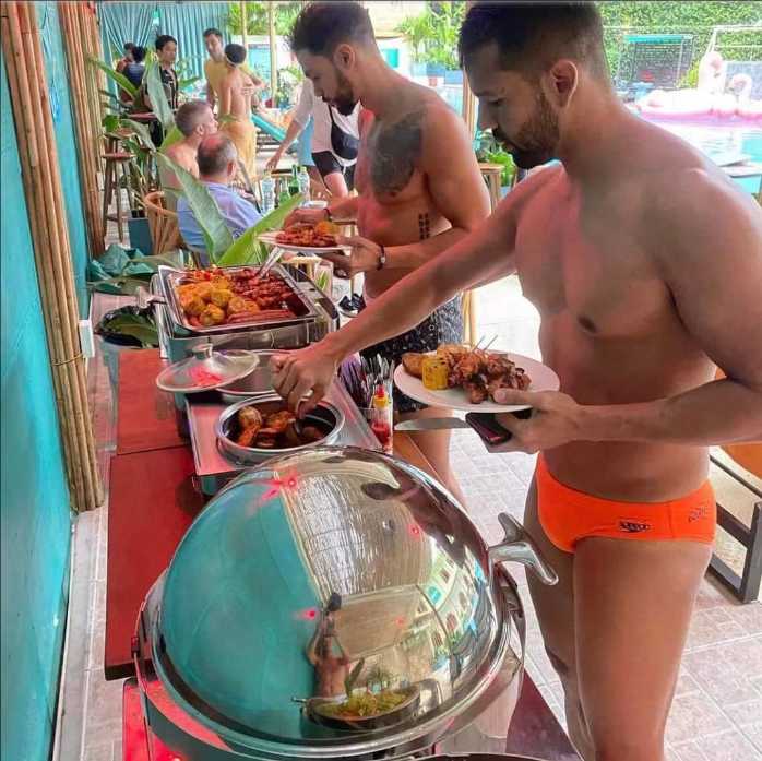 Ho Chi Minh-AZURE Bar in District 3 of Ho Chi Minh City, a pool bar where muscular boys gather