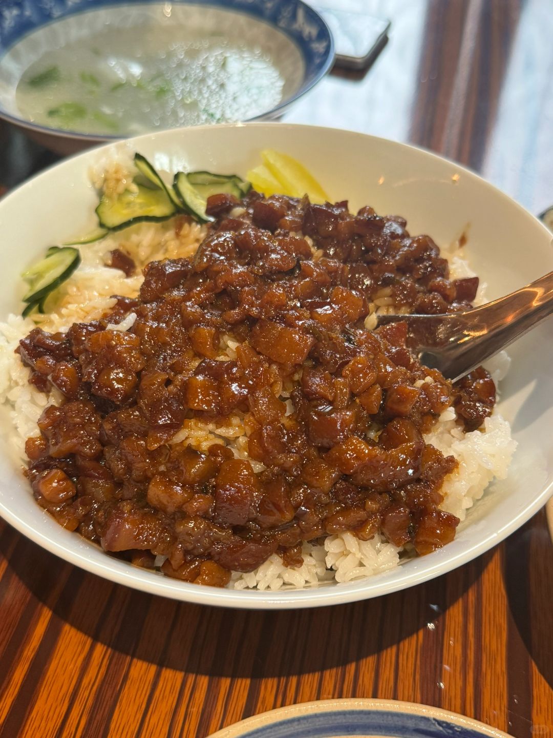 Taiwan-Taipei Jianjiao Braised Pork Rice🥣, the rice is soaked in the meat broth