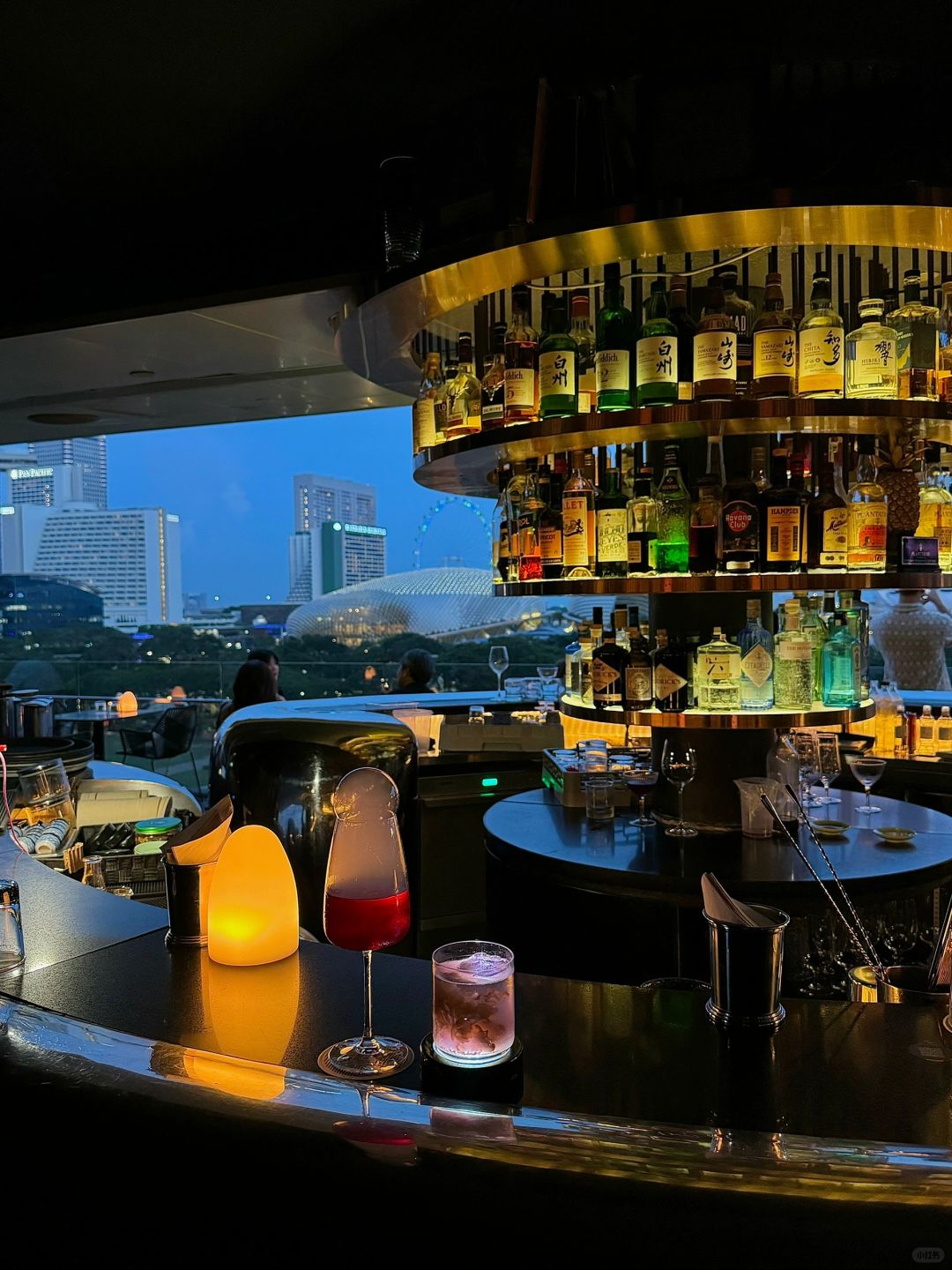 Singapore-Smoke & Mirrors, a rooftop bar on the National Gallary overlooking Singapore's night scene