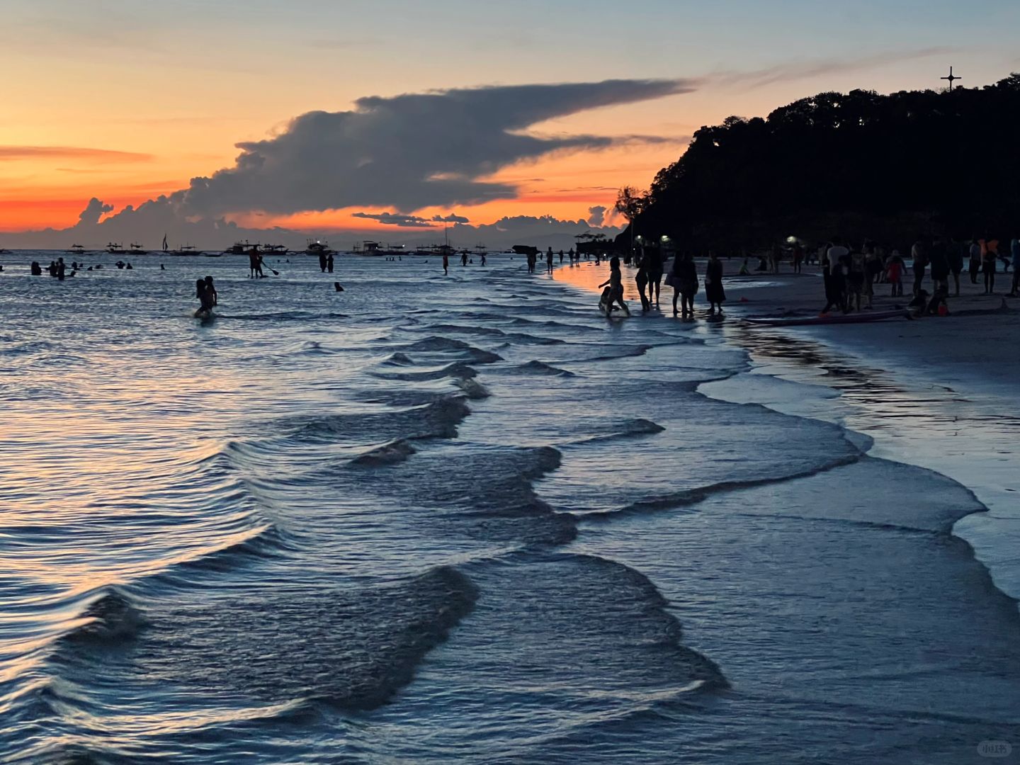 Boracay-Boracay, eternal summer and gentle sea breeze, everything is so vibrant