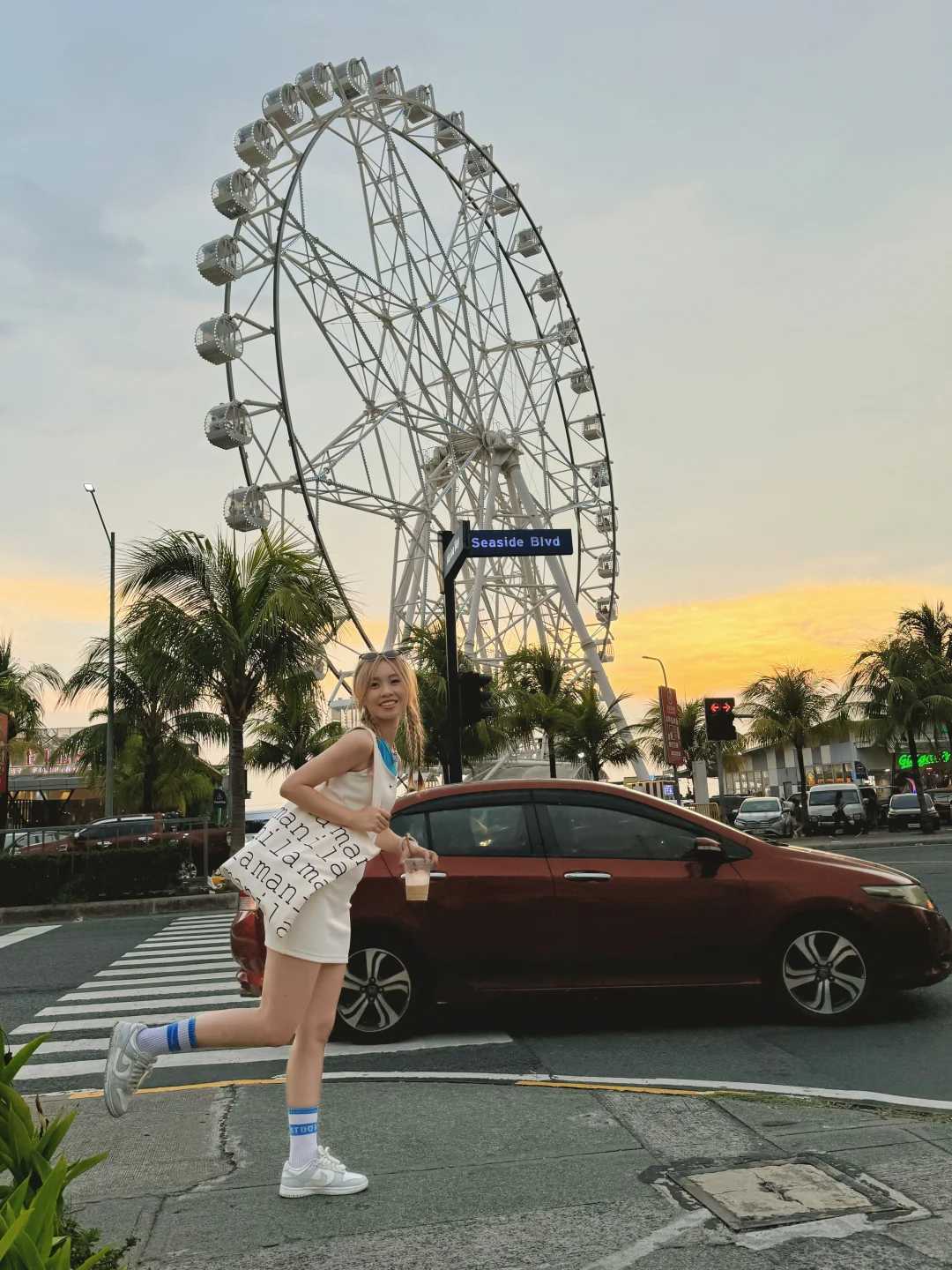 Manila/Luzon-4 days and 3 nights in Manila, visit the Ferris wheel and go shopping in BGC mall