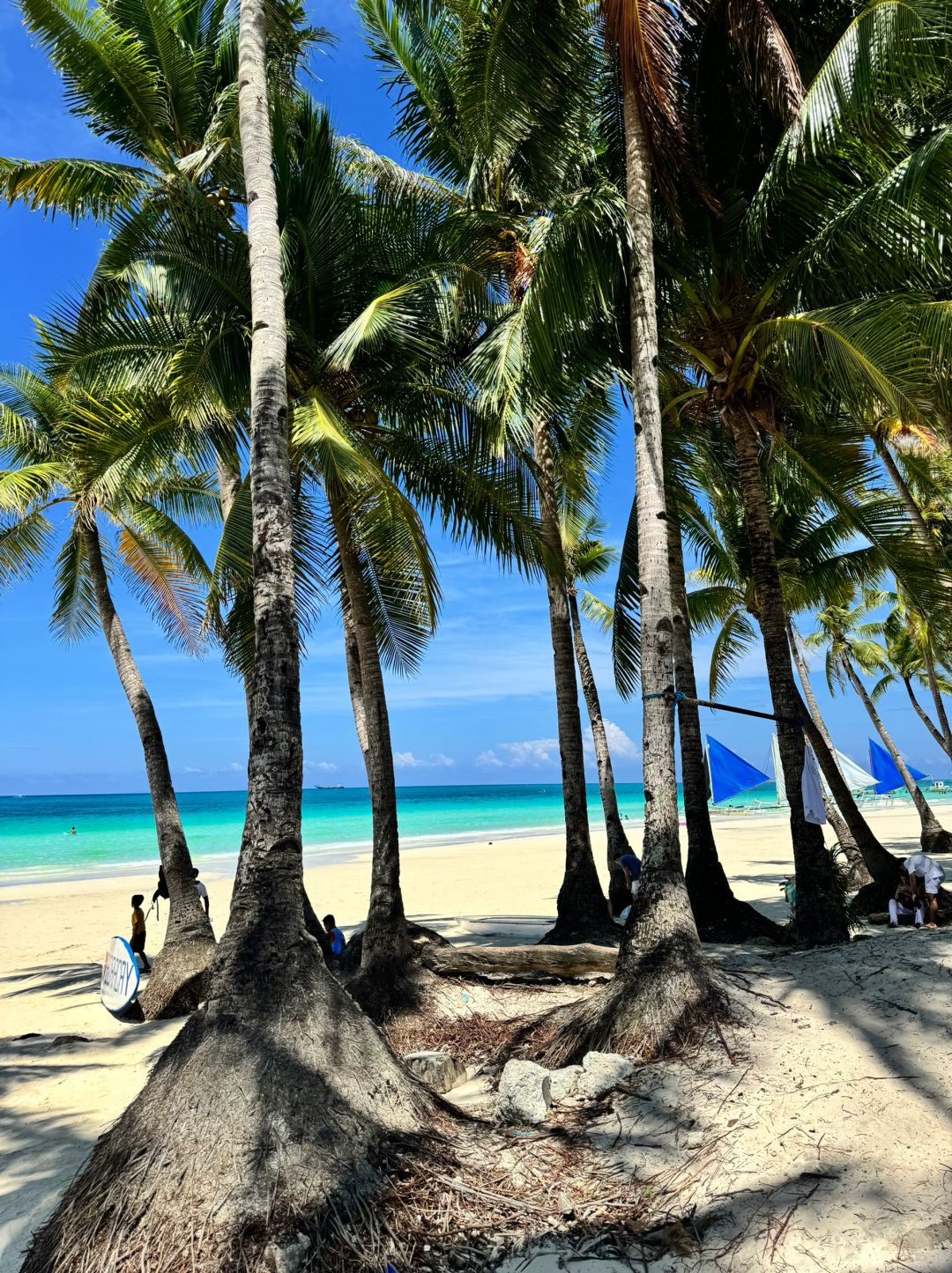 Boracay-Henann Crystal Sands Resort in Boracay, Philippines, has a great location and sea views