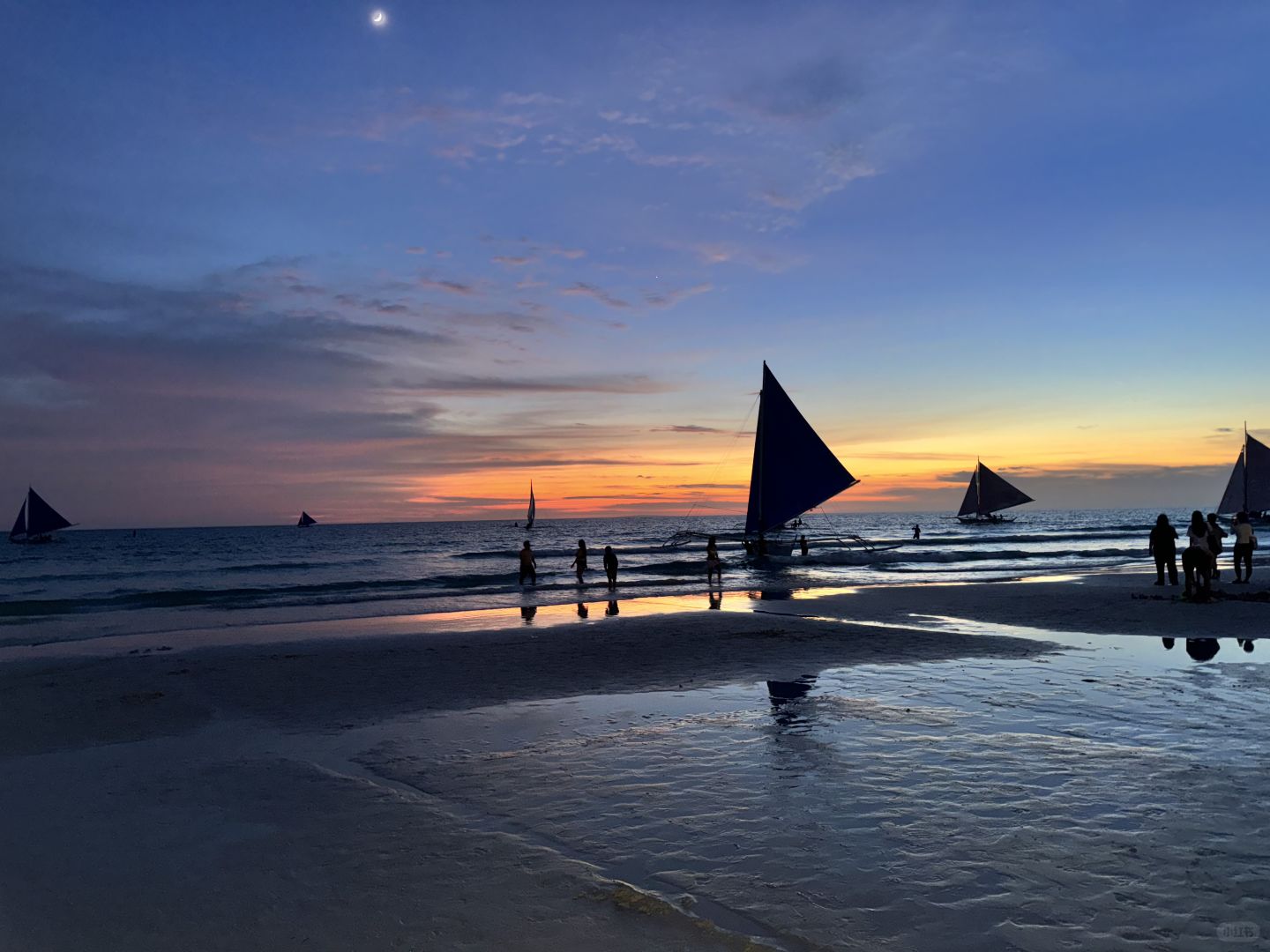 Boracay-Henann Crystal Sands Resort in Boracay, Philippines, has a great location and sea views