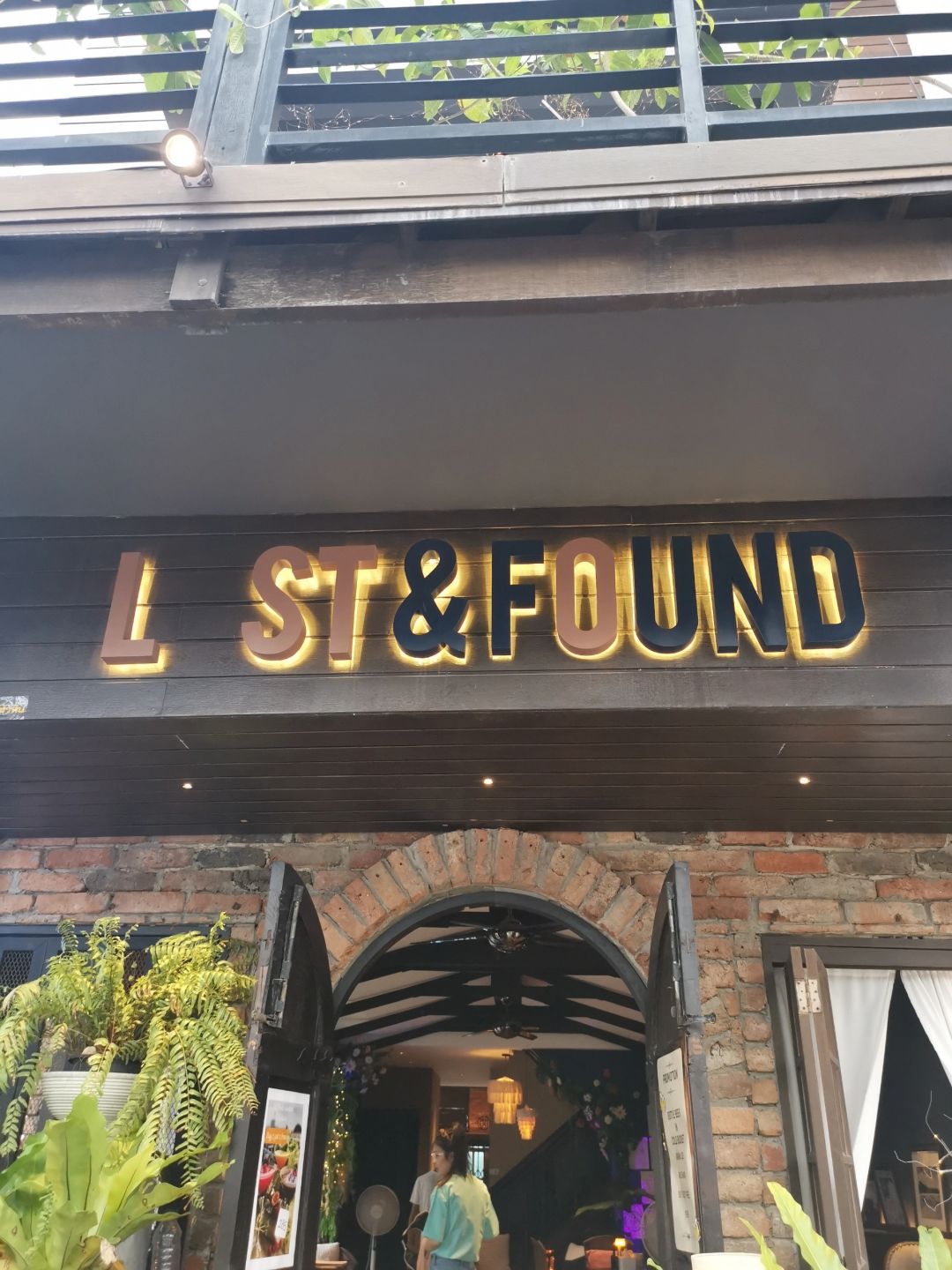 Hua Hin-Lost and Found Bar in Hua Hin, Thailand, three salads and four cocktails cost 1250 baht