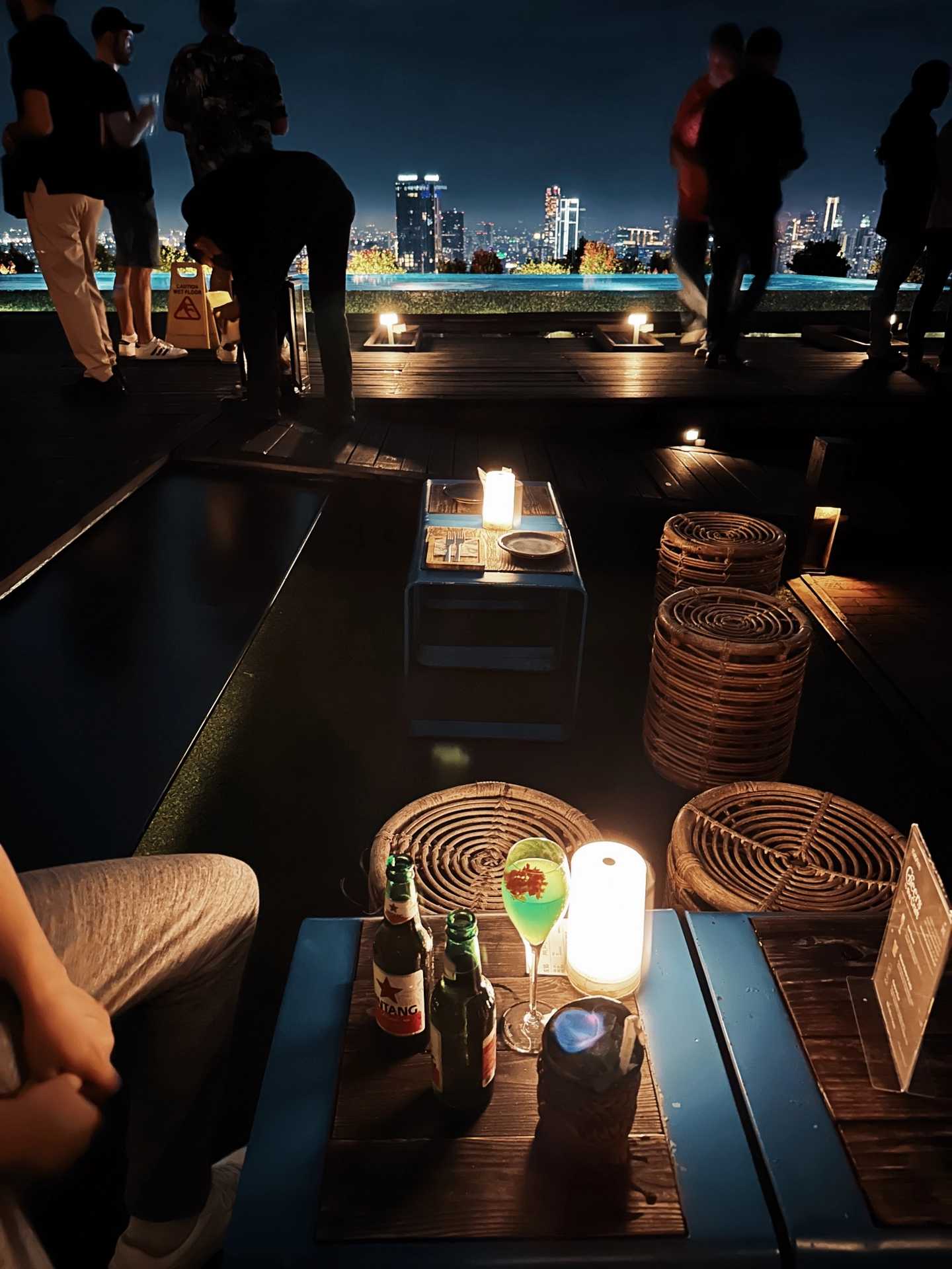 Jakarta-SKYE, the highest rooftop bar in Jakarta, is where you can enjoy your nightlife tonight