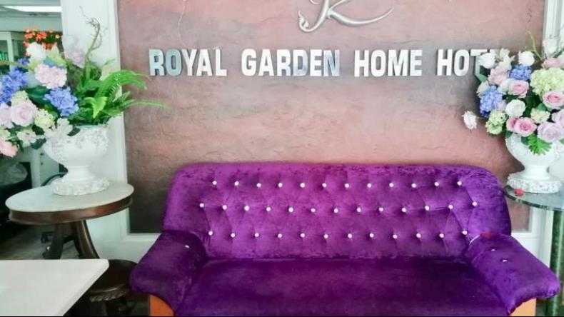 Bangkok-Bangkok Sukhumvit Soi 3 Royal Garden Home Hotel, crazy sex with Russian girls for 3000 baht