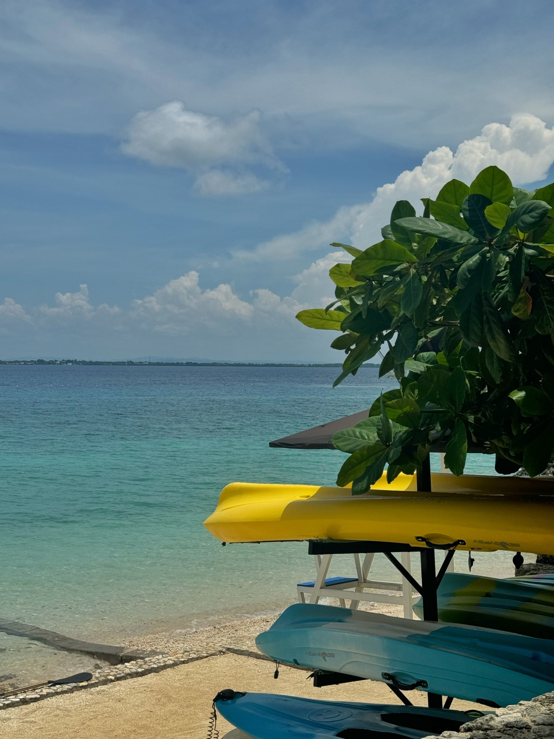 Cebu-The Kitchen and The Backery restaurants, watch the sunset at The Reef Island Resort Mactan