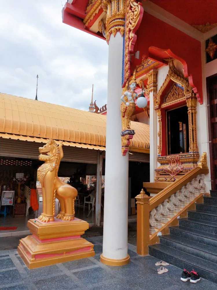 Hua Hin-The ice cream sold by the uncle at the entrance of Hua Hin Railway Station Temple is really delicious