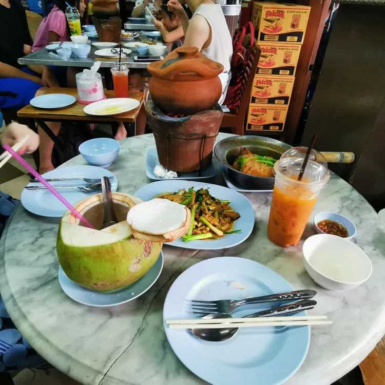 Hua Hin-Hua Hin Zhengsheng Restaurant, a low-cost popular restaurant, good value for money and delicious