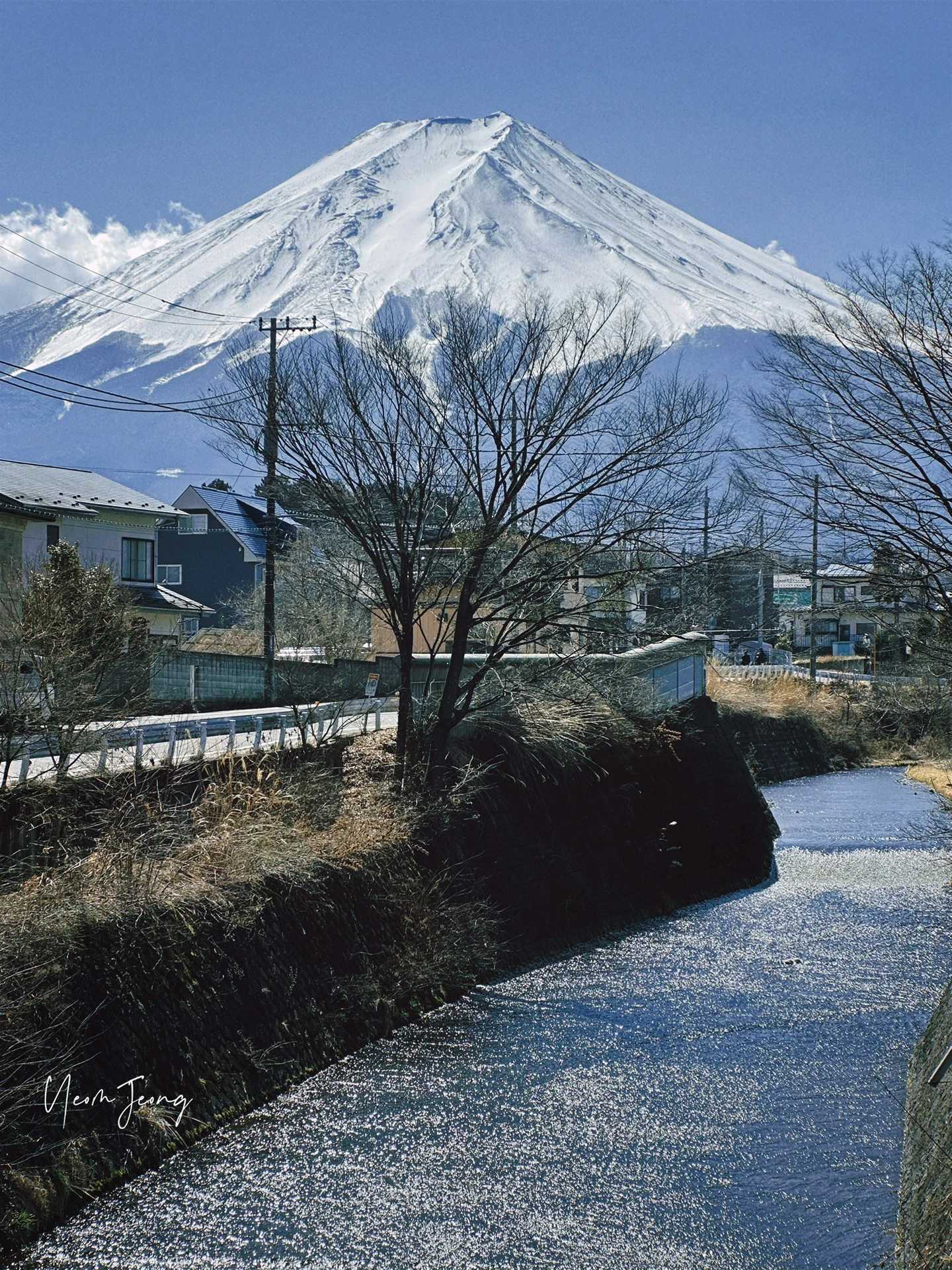 Tokyo-A one-day trip to Mount Fuji in Tokyo, Japan: avoid clouds and get up as early as possible