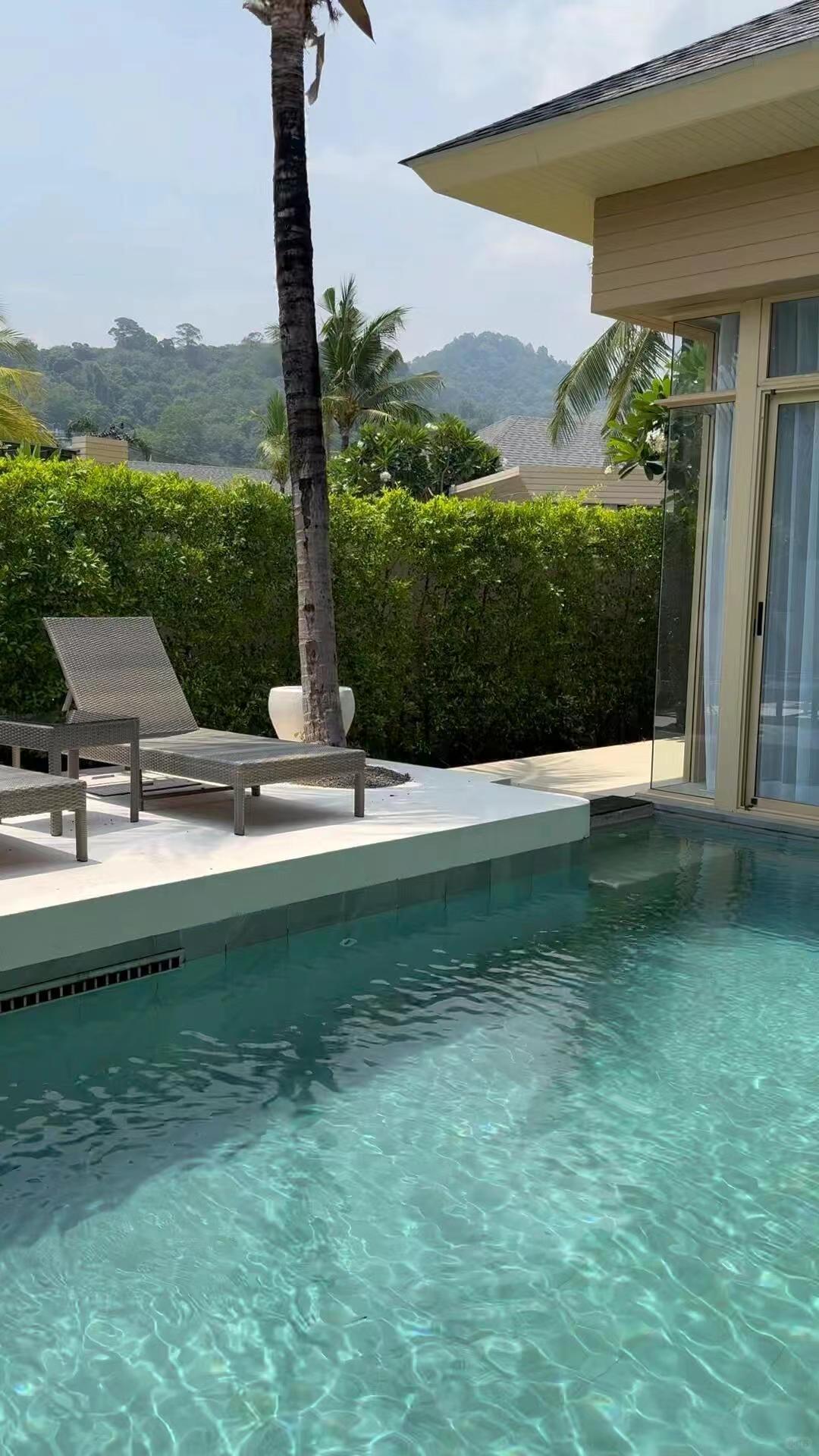 Phuket-The Shore and Sawaddi Sea View Romantic Pool Villa Hotel Reviews, Suitable for Couples