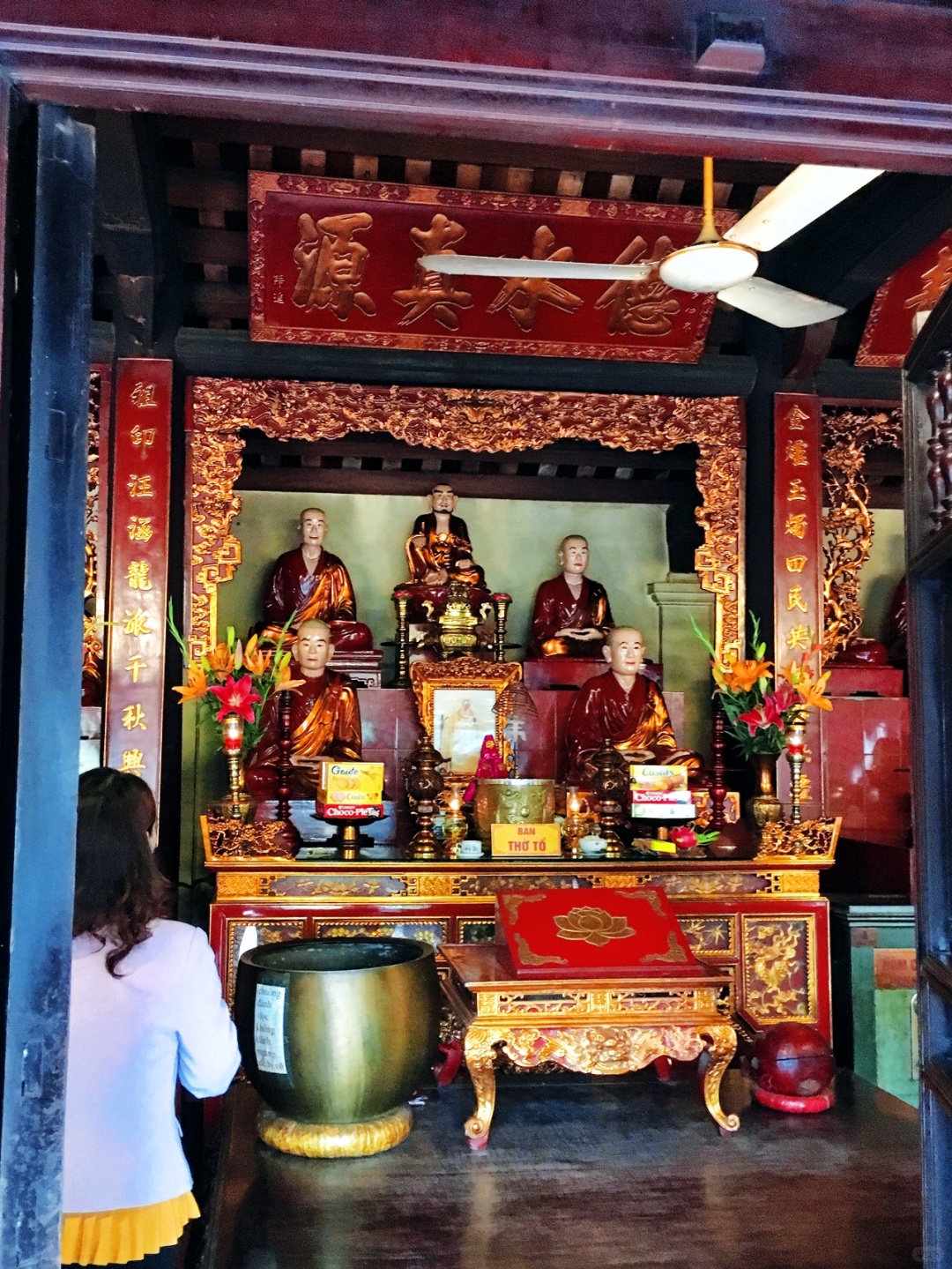 Hanoi-Tran Quoc Pagoda in Hanoi, Vietnam. Chinese characters are everywhere, as if we are in China?