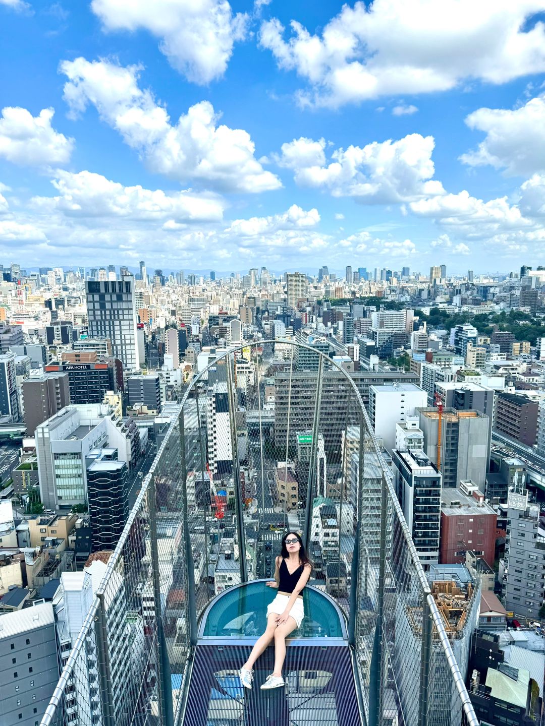 Osaka-Osaka, Japan, Tongtian Pavilion viewing platform landscape, blue sky and white clouds