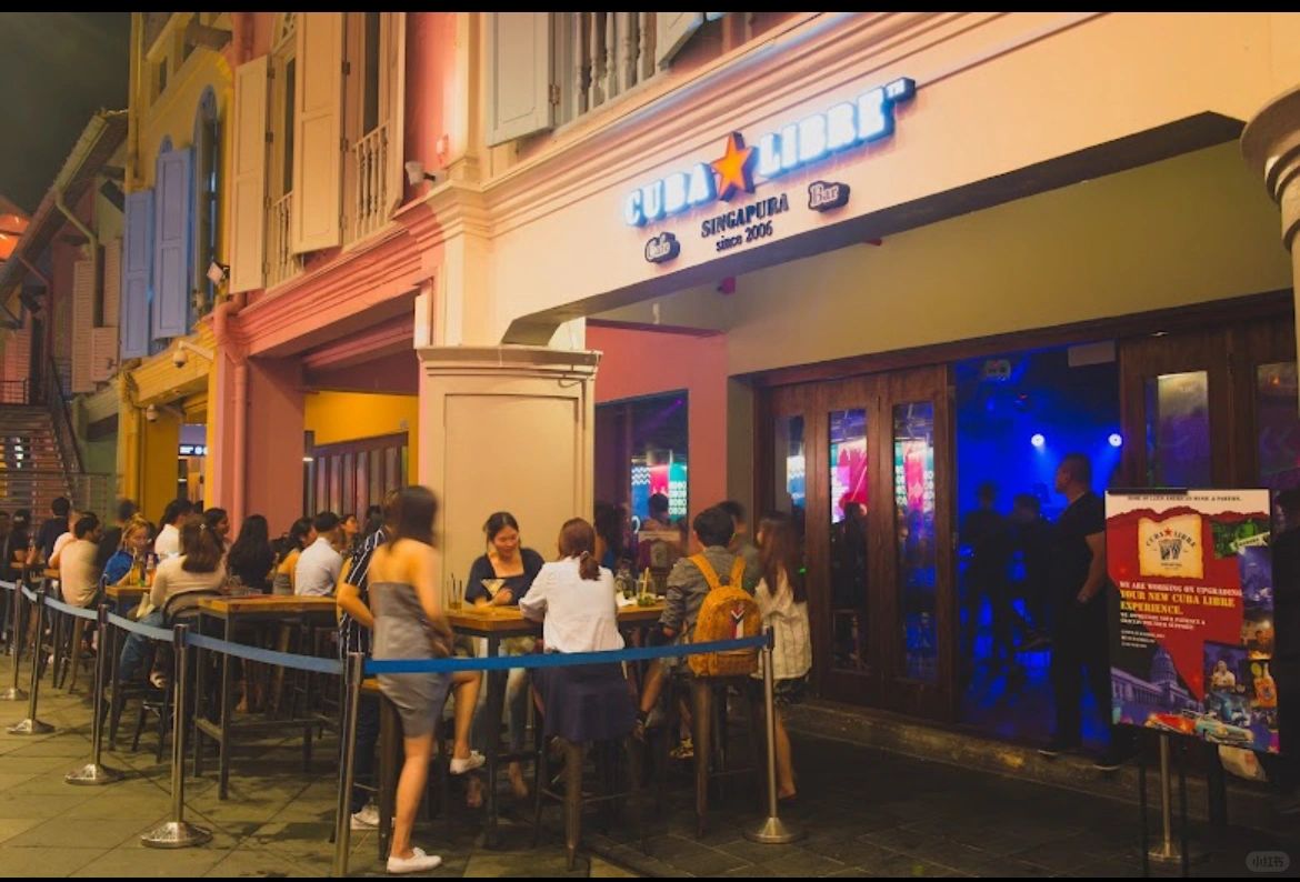 Singapore-Singapore's Clarke Quay Cuba Libre, Top Band's Live Music Performance, Superb Atmosphere