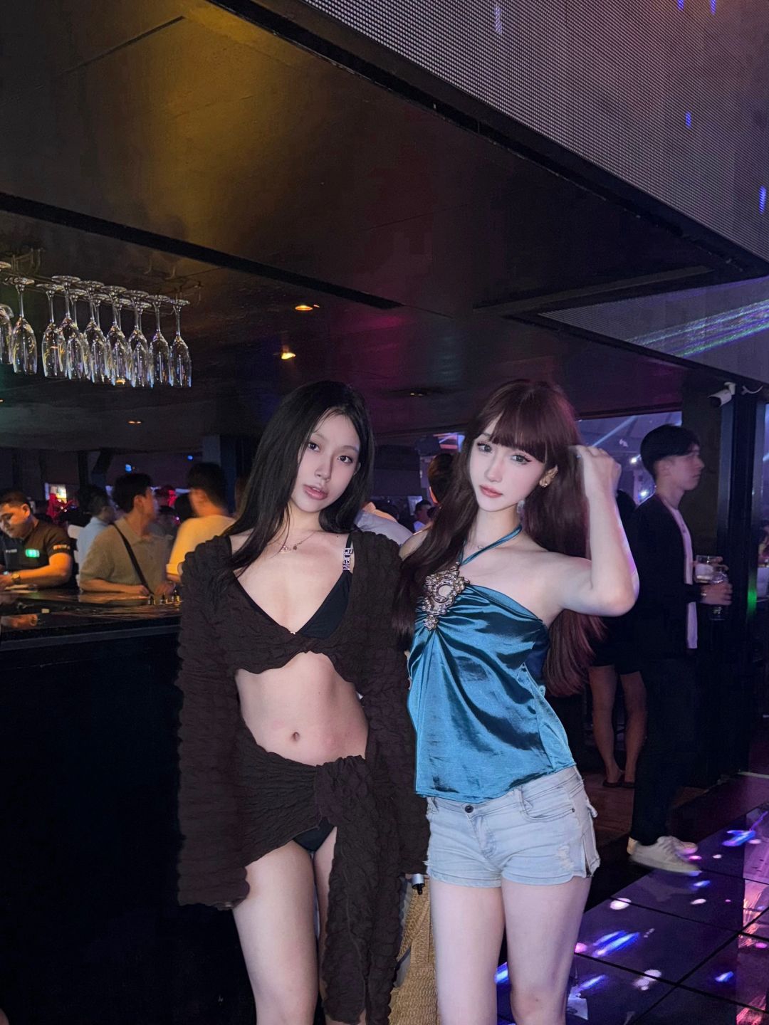 Bangkok-Nana Plaza Bar, Bangkok's red light district, 😈watch all kinds of live pornographic shows