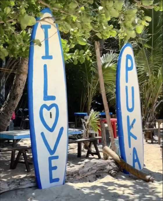 Boracay-Travel to Puka Beach in Boracay, Philippines, with few people and beautiful scenery