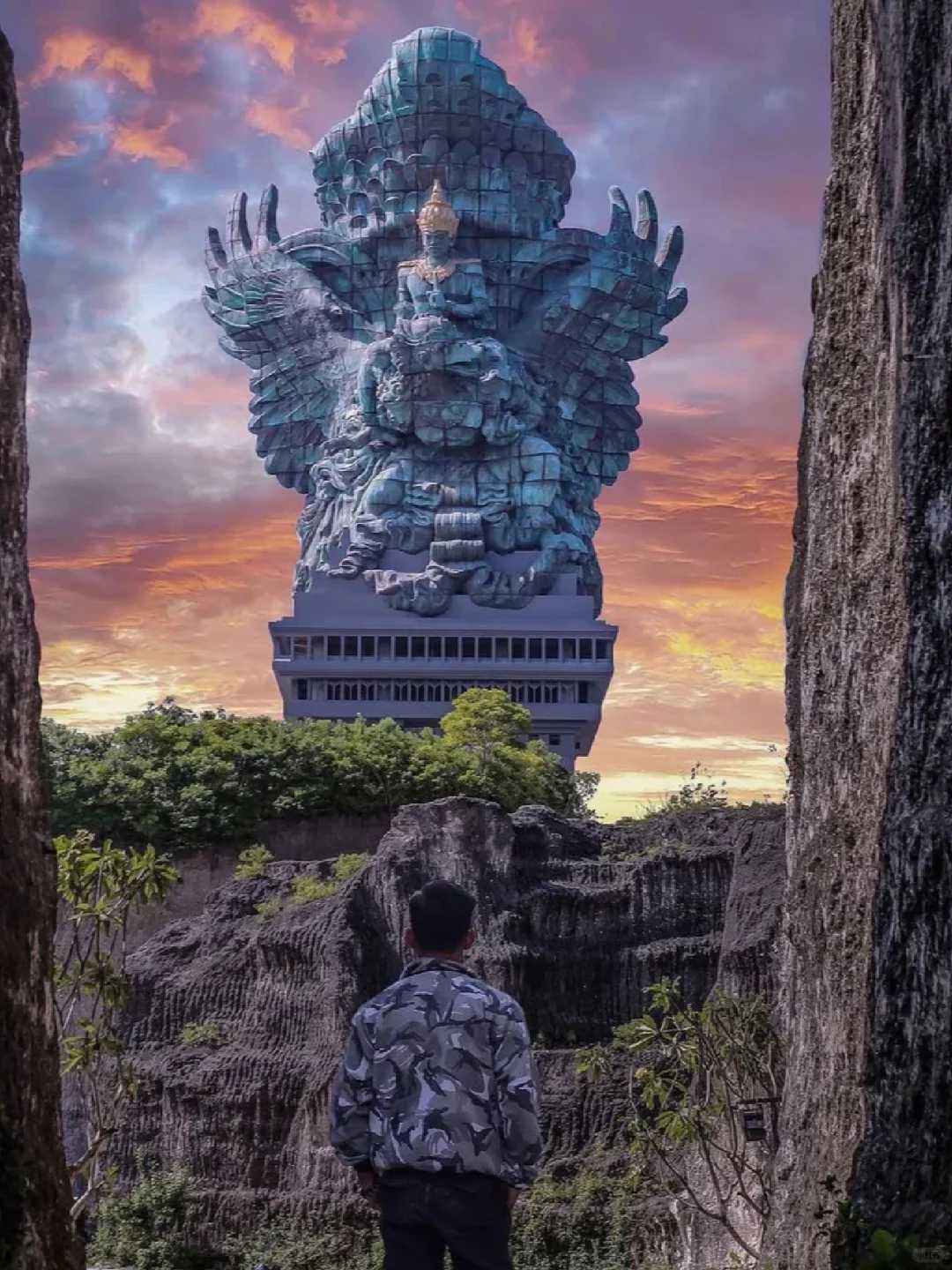 Bali-12 Instagram-worthy spots in Bali, including Alas Harum Bali, Garuda Wisnu Kencana, etc