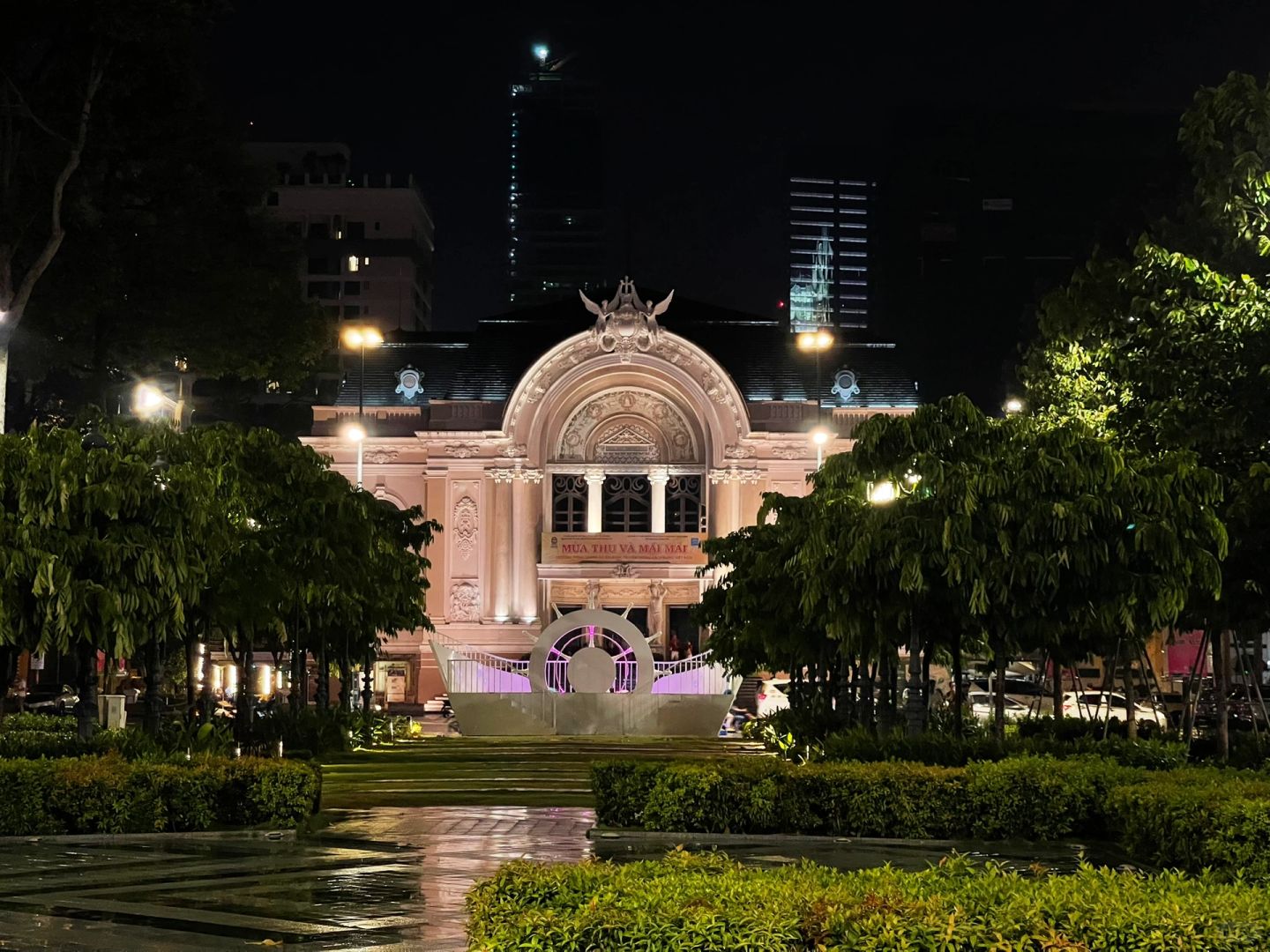 Ho Chi Minh-Ho Chi Minh, Vietnam, 🗺️French romance blends with Southeast Asian aesthetics