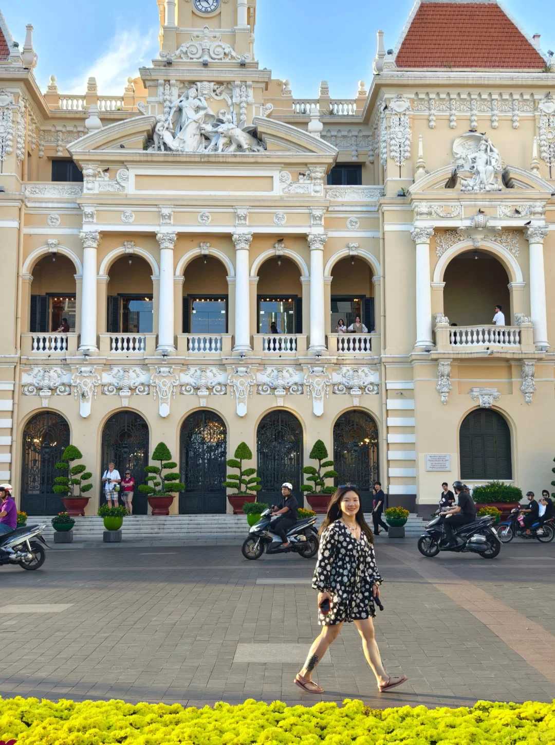 Ho Chi Minh-The most detailed Ho Chi Minh City Walk guide ever, shopping and tasting local food