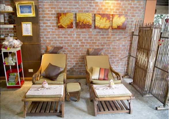 Hua Hin-Hua Hin, Thailand - White sand Massage and spa - Affordable and clean massage shop in Hua Hin city