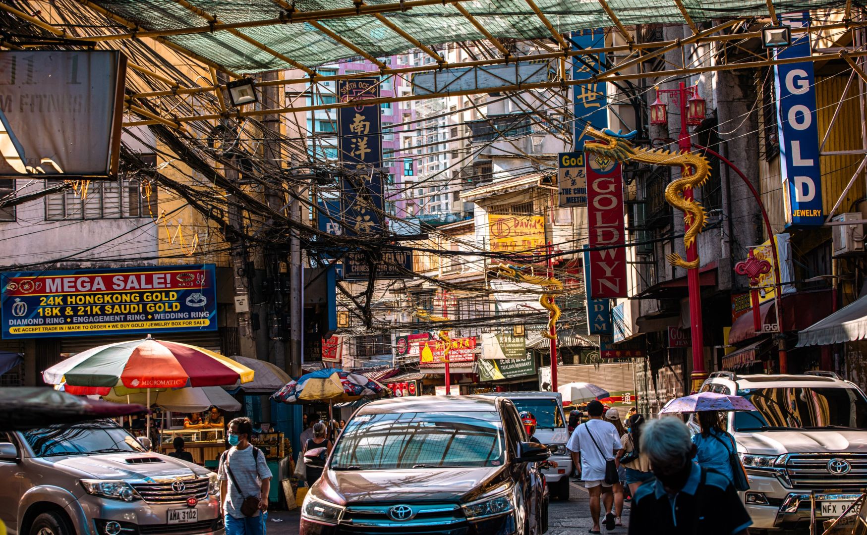 Manila/Luzon-Visiting Chinatown in Manila, Philippines. Noisy, messy, lively, crowded. Very lively