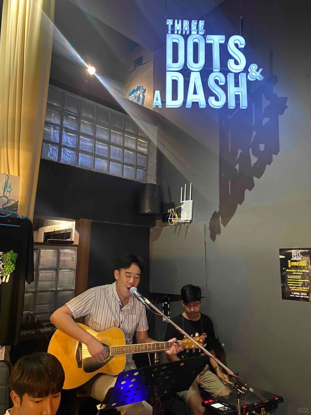 Hua Hin-THREE DOTS & A DASH in Hua Hin, Thailand, a bar club for those seeking tipsiness at night