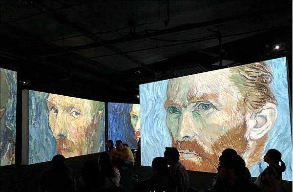 Manila/Luzon-Manila Van Gogh Multi-Sensory Experience Exhibition Enter the moving gallery Van Gogh Alive