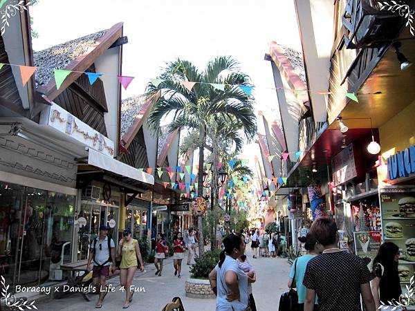 Boracay-Three-day trip to Boracay Island, local staff team building teaches you how to play